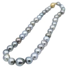Collar de perlas de Tahití oscuras BUNDA