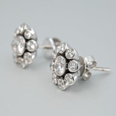 BUNDA Clous d'oreilles en or blanc 18 carats, poids total des diamants 2,11 carats