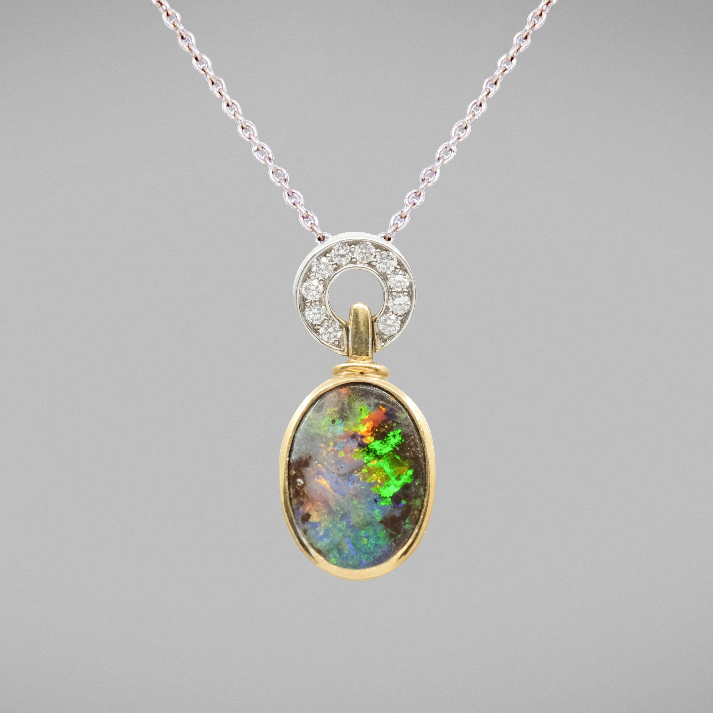 BUNDA 'Hollywood' Opal Pendant, 2.41ct Opal, 0.09ct Diamonds, 18k gold For Sale 3