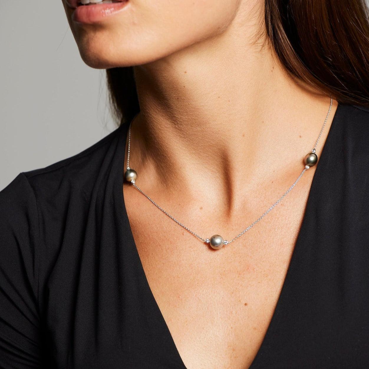 Collana di perle di Tahiti e diamanti 
