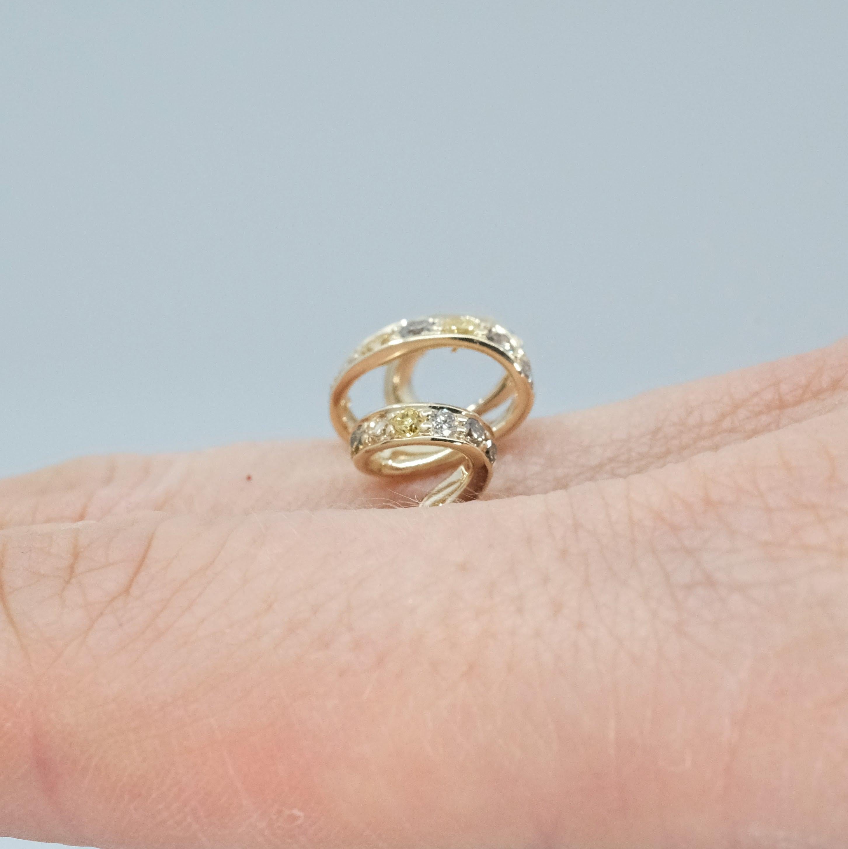 BUNDA 'Lyra' 0.60ct Yellow Diamonds Ring in 18k yellow gold For Sale 2