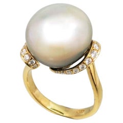 Anillo BUNDA Lyra Perla de Tahití de 13,7 mm con diamantes de 0,36 ct en oro amarillo de 18k