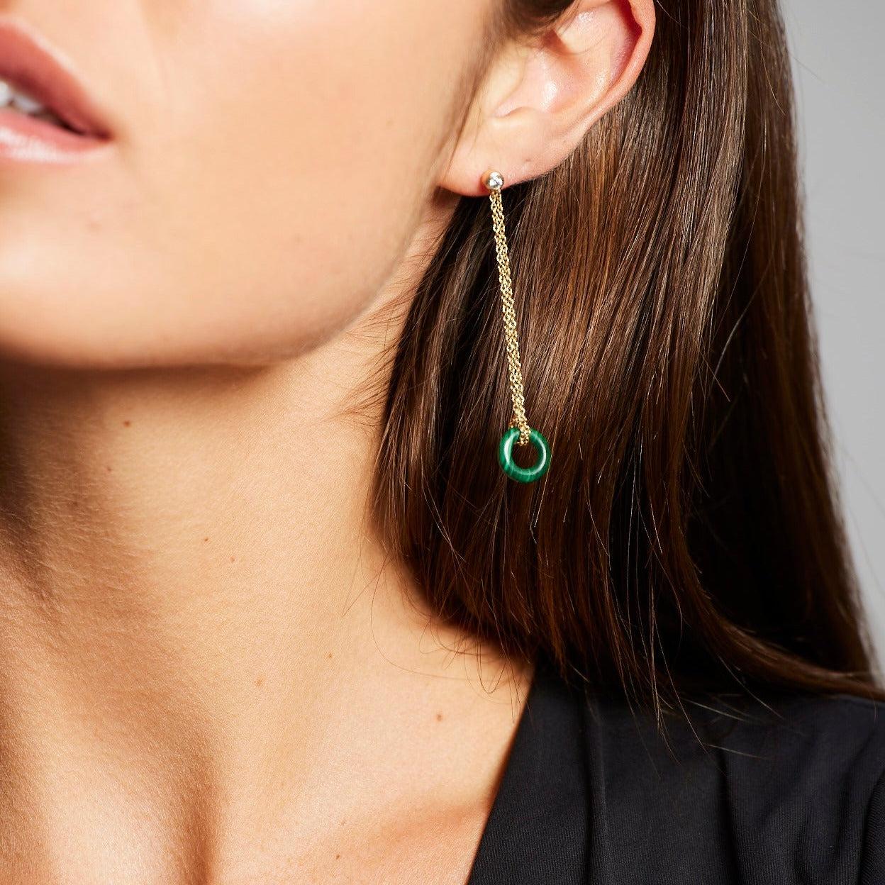 BUNDA Malachite and 18k yellow gold drop earrings In New Condition For Sale In SYDNEY, AU