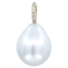 BUNDA Mignon South sea Pearl and Diamond Pendant