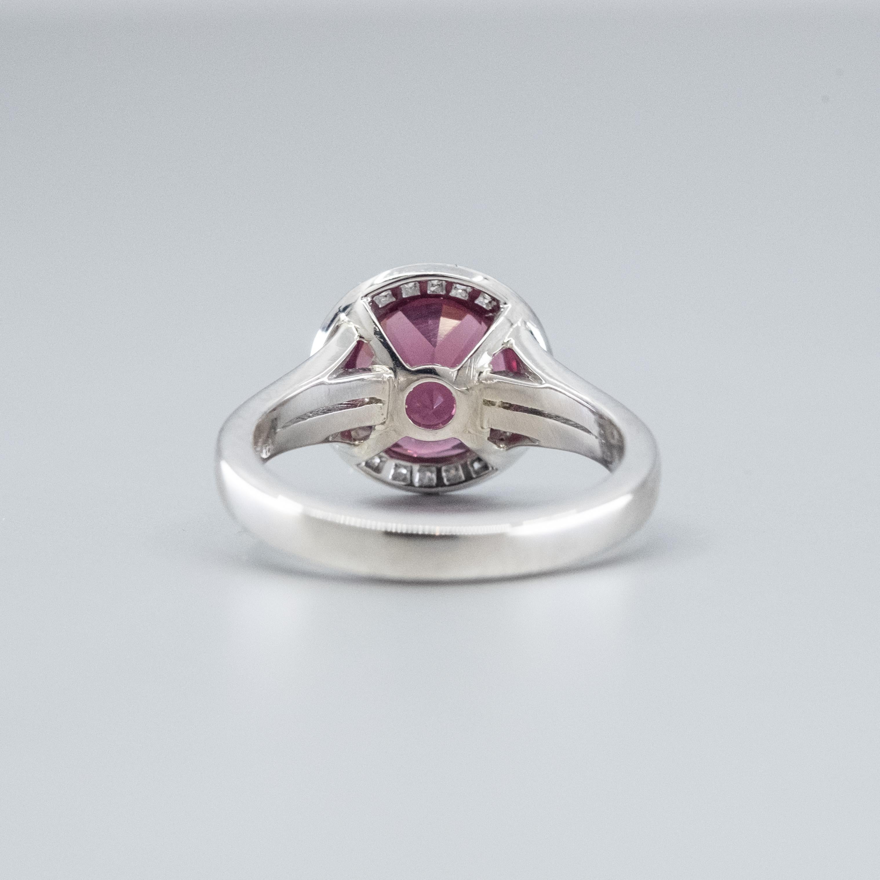 BUNDA Rhodolite Garnet Ring with Diamonds on platinum For Sale 1