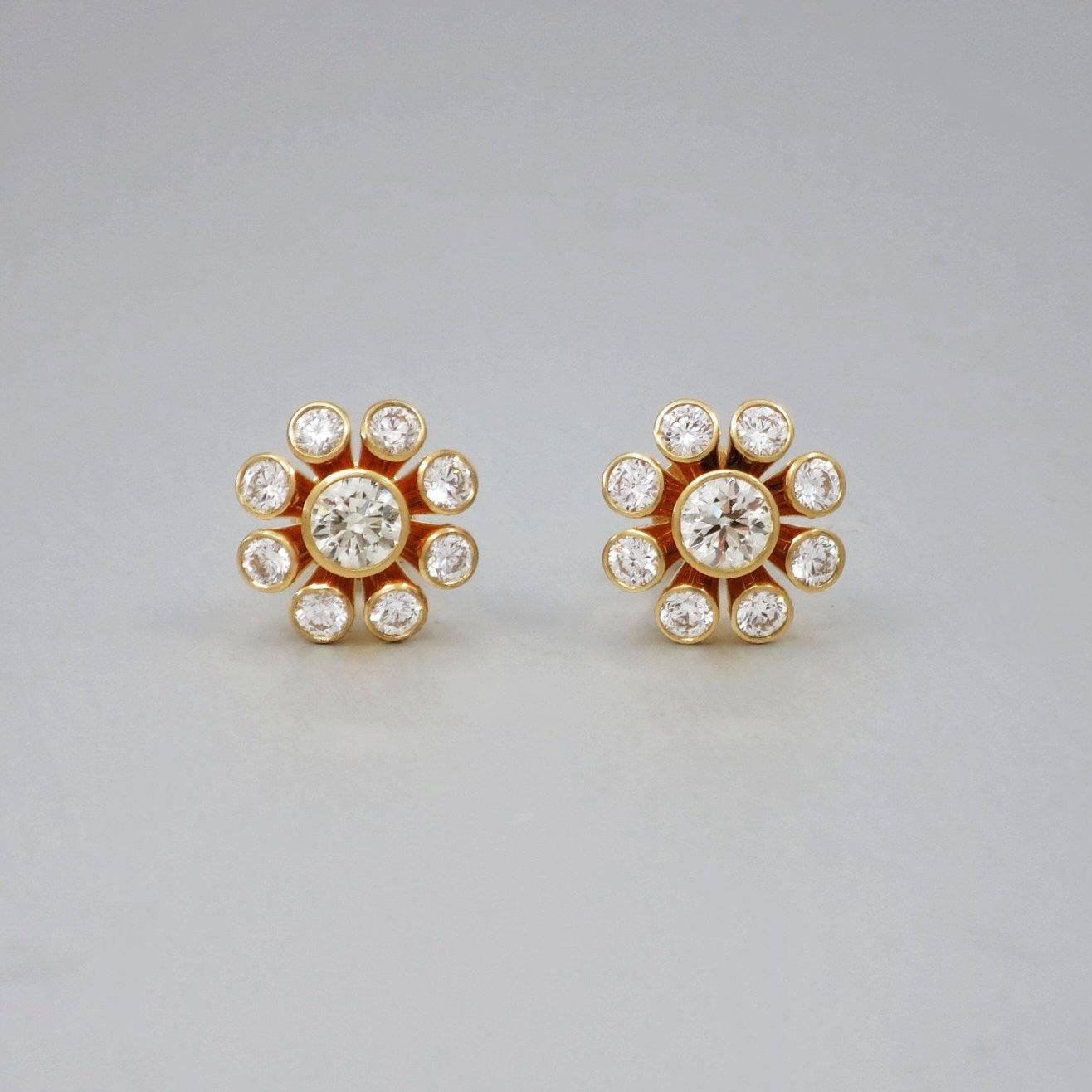 Round Cut BUNDA seren Diamond Stud Earrings, total weight 1.56ct, 18k yellow gold For Sale