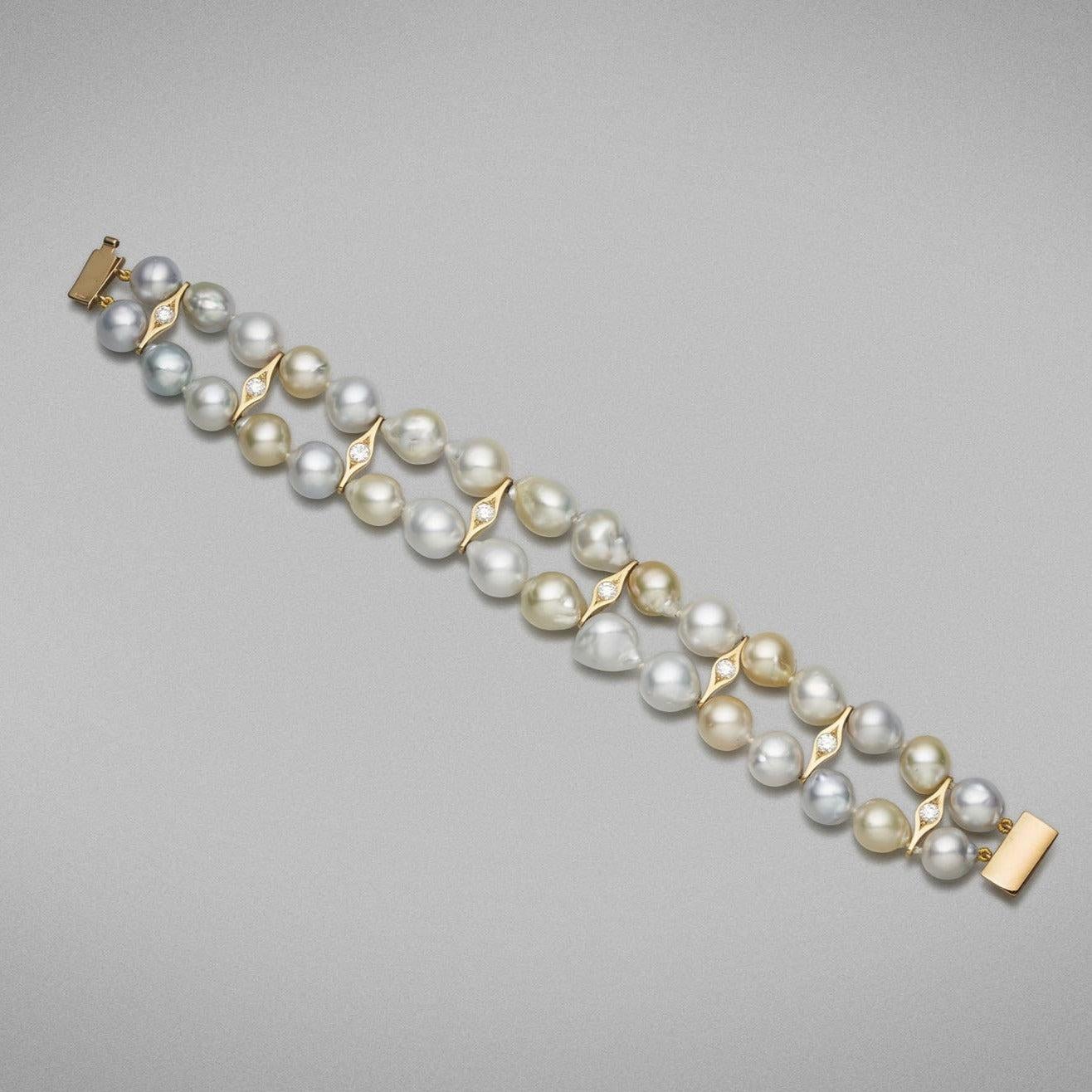 BUNDA South Sea Pearl and Diamonds double row bracelet in 18k yellow gold In New Condition For Sale In SYDNEY, AU