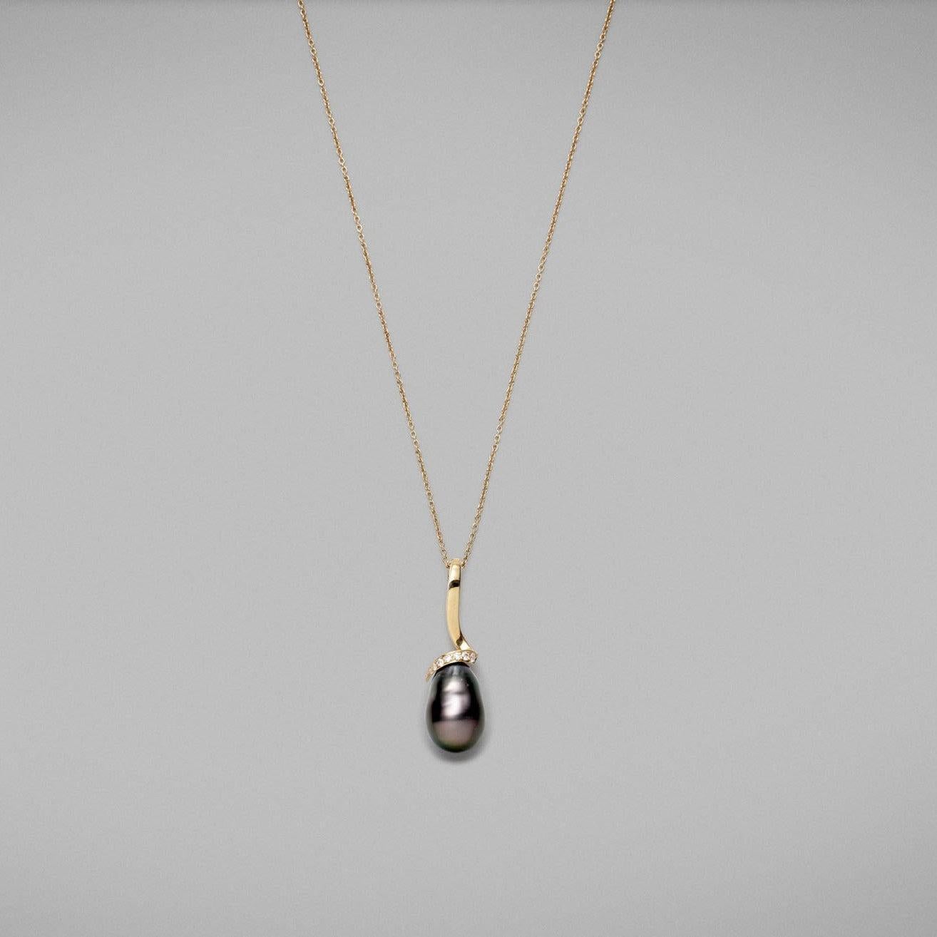 BUNDA Pendentif perles de Tahiti en or jaune 18 carats Unisexe en vente