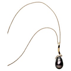 BUNDA Tahitian drop Pearl Pendant on 18k yellow gold