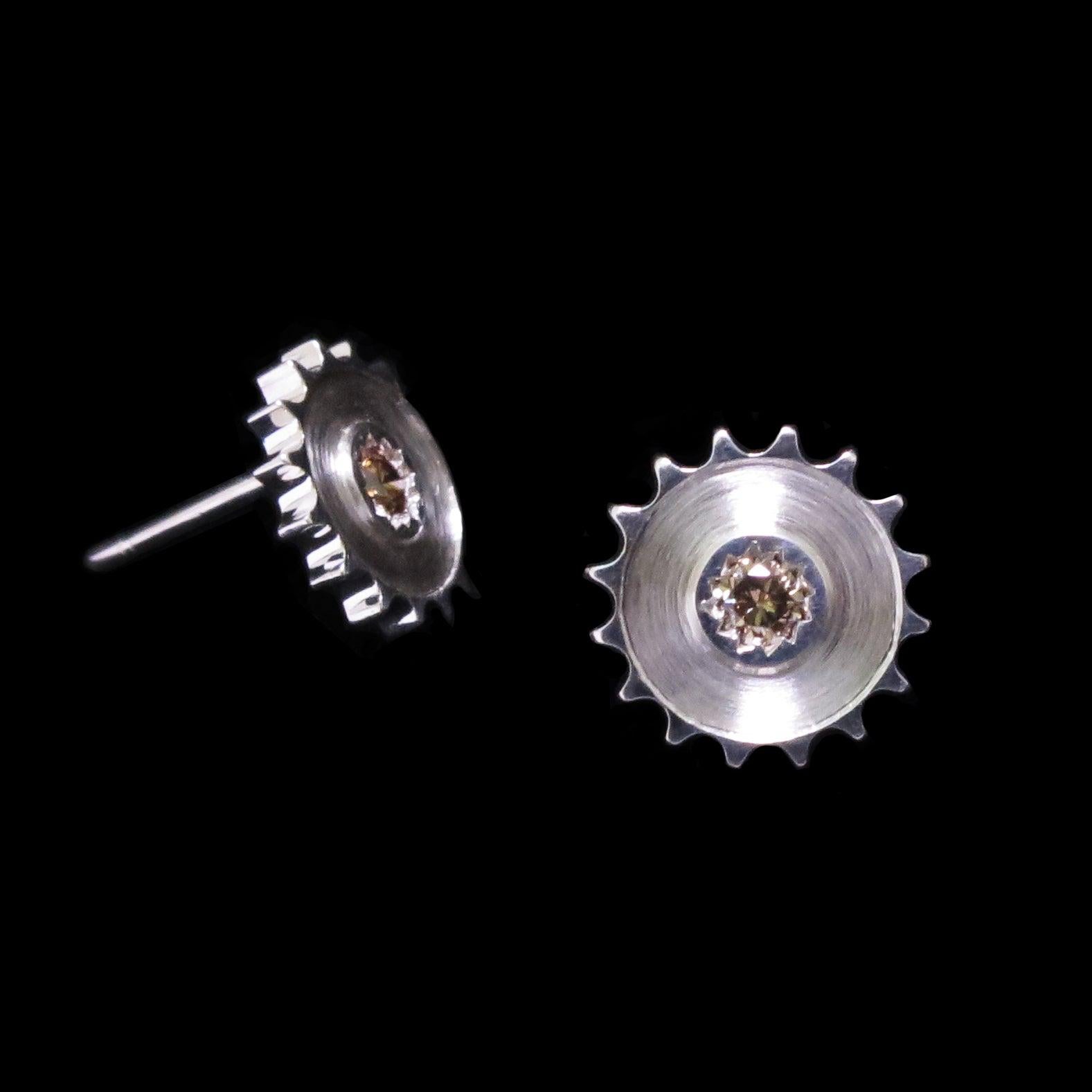 Orecchini con diamante BUNDA 'Transmoto Sprocket' 0,15ct cognac In condizioni Nuovo in vendita a SYDNEY, AU