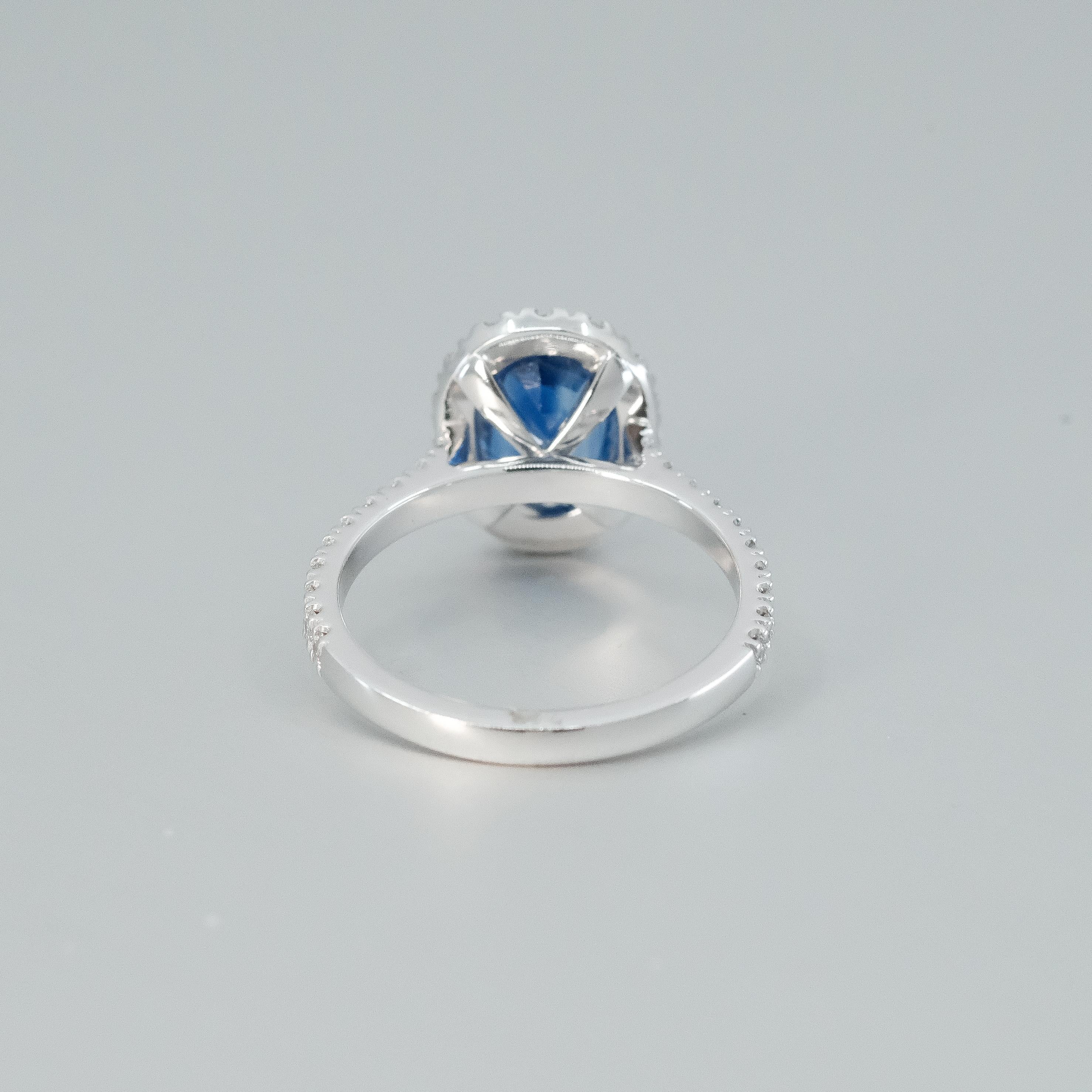 BUNDA 'Valentin' 2.03ct Kyanite and 0.50ct Diamonds ring in 18k white gold In New Condition In SYDNEY, AU