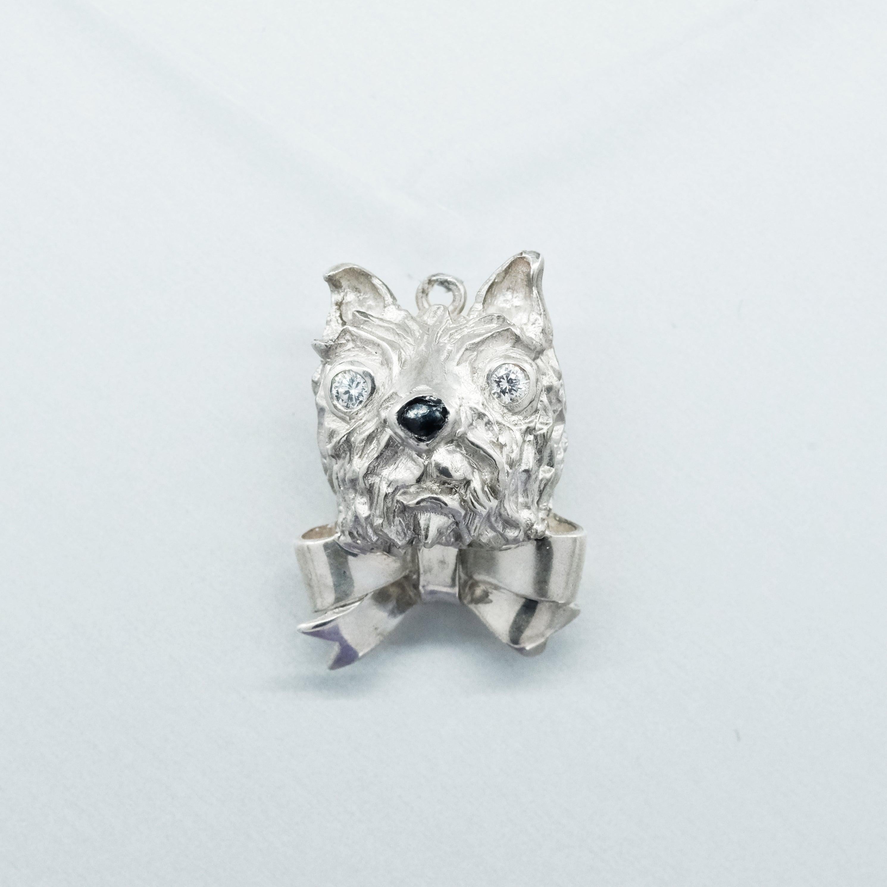 Round Cut BUNDA 'Wizard of Oz - Toto' Silver , Diamonds eyes , enamel nose For Sale