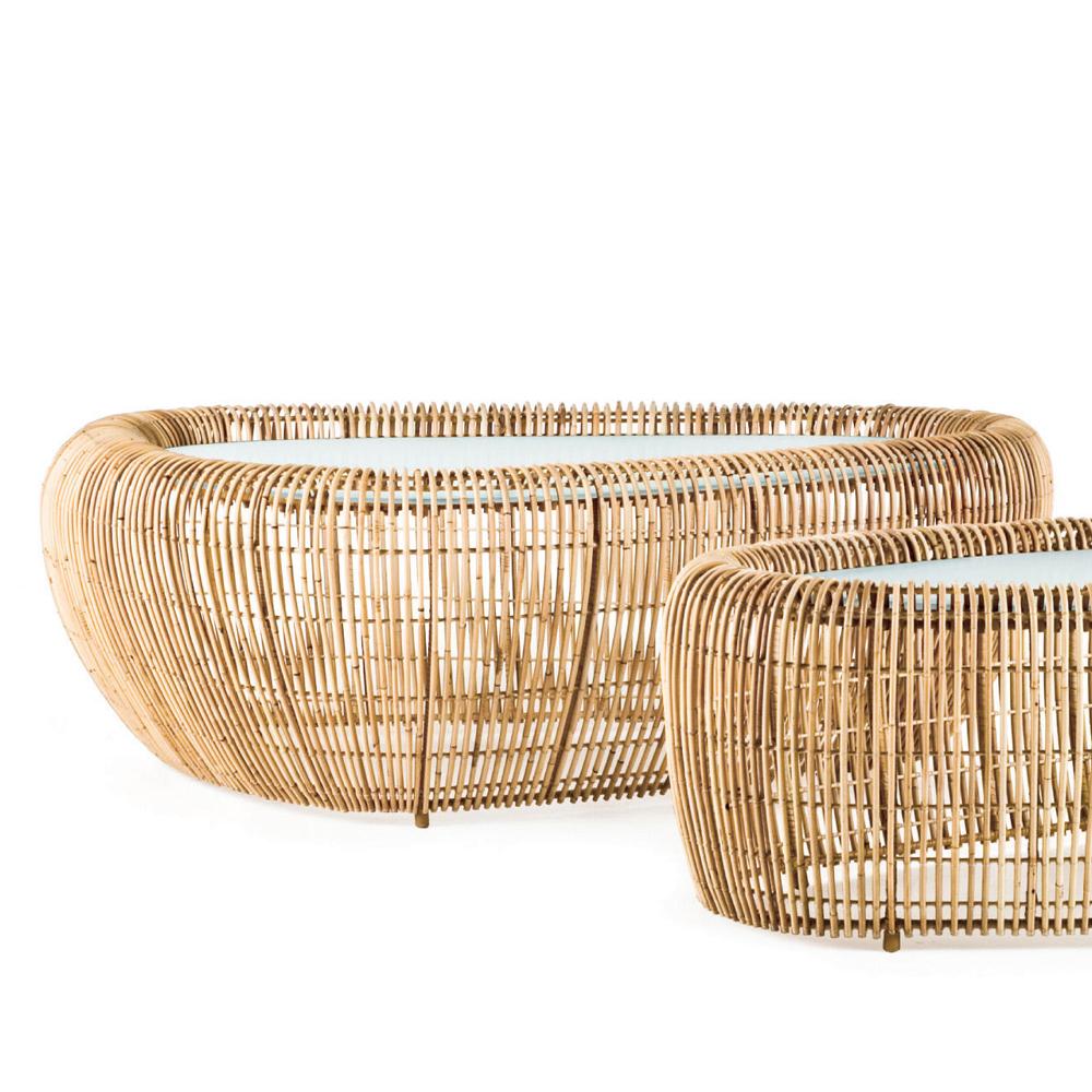 Coffee table bundle lounge L and M Set of 2, 
made with steel structure and natural rattan. 
With frosted glass top included, 10mm thickness.
Also available per unit: 
Bundle lounge M coffee table, L 91 x D 60 x H 36 cm, Price: 1700,00€
Bundle