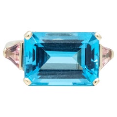 BUNDA Anillo "Bundova" de oro amarillo de 18 quilates con topacio de 10,55 quilates y turmalinas de 0,78 quilates