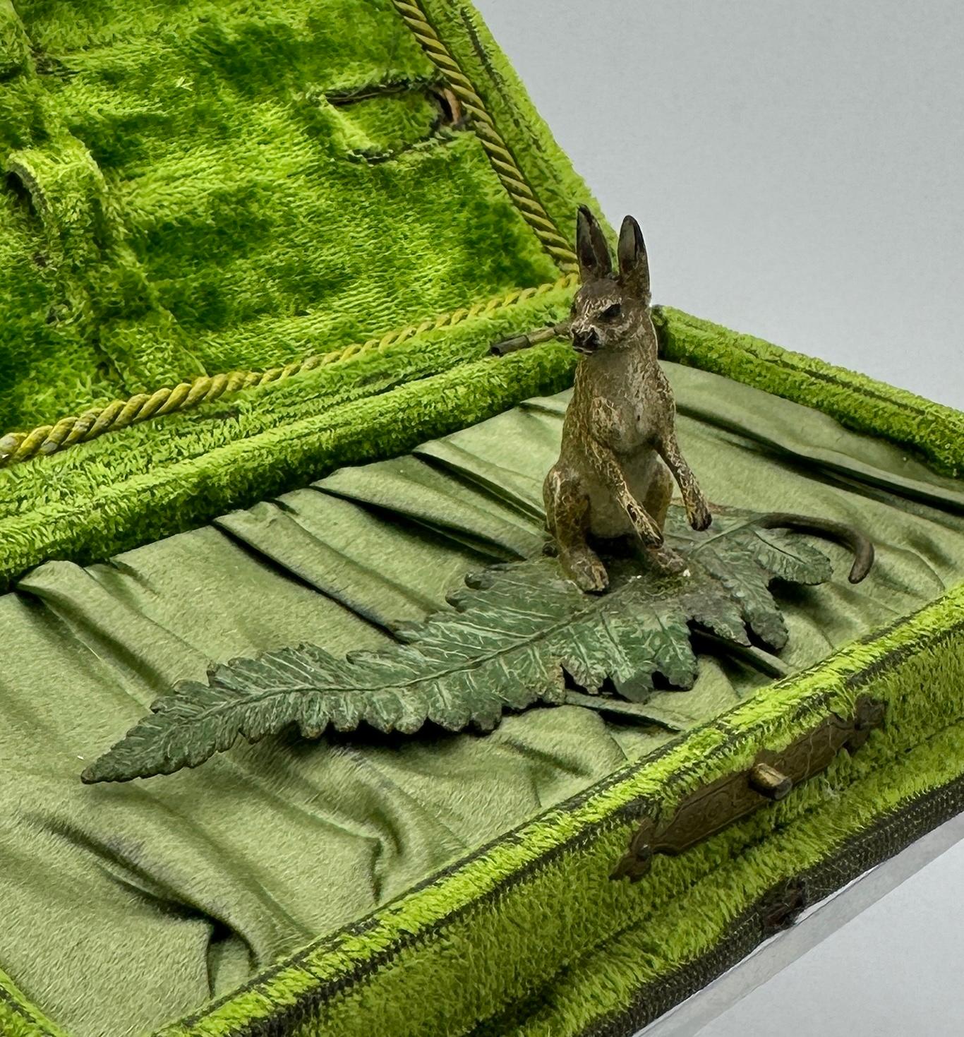 THIS IS A SUPERB ANTIQUE AUSTRIAN VIENNA BRONZE OF A BUNNY RABBIT ON A FERN LEAF.
This wonderful antique Austrian Vienna Bronze (Bronze de Vienne, Wiener Bronze, Cold Painted Bronze) dates to circa 1900-1930.  The bronze is of the highest quality of