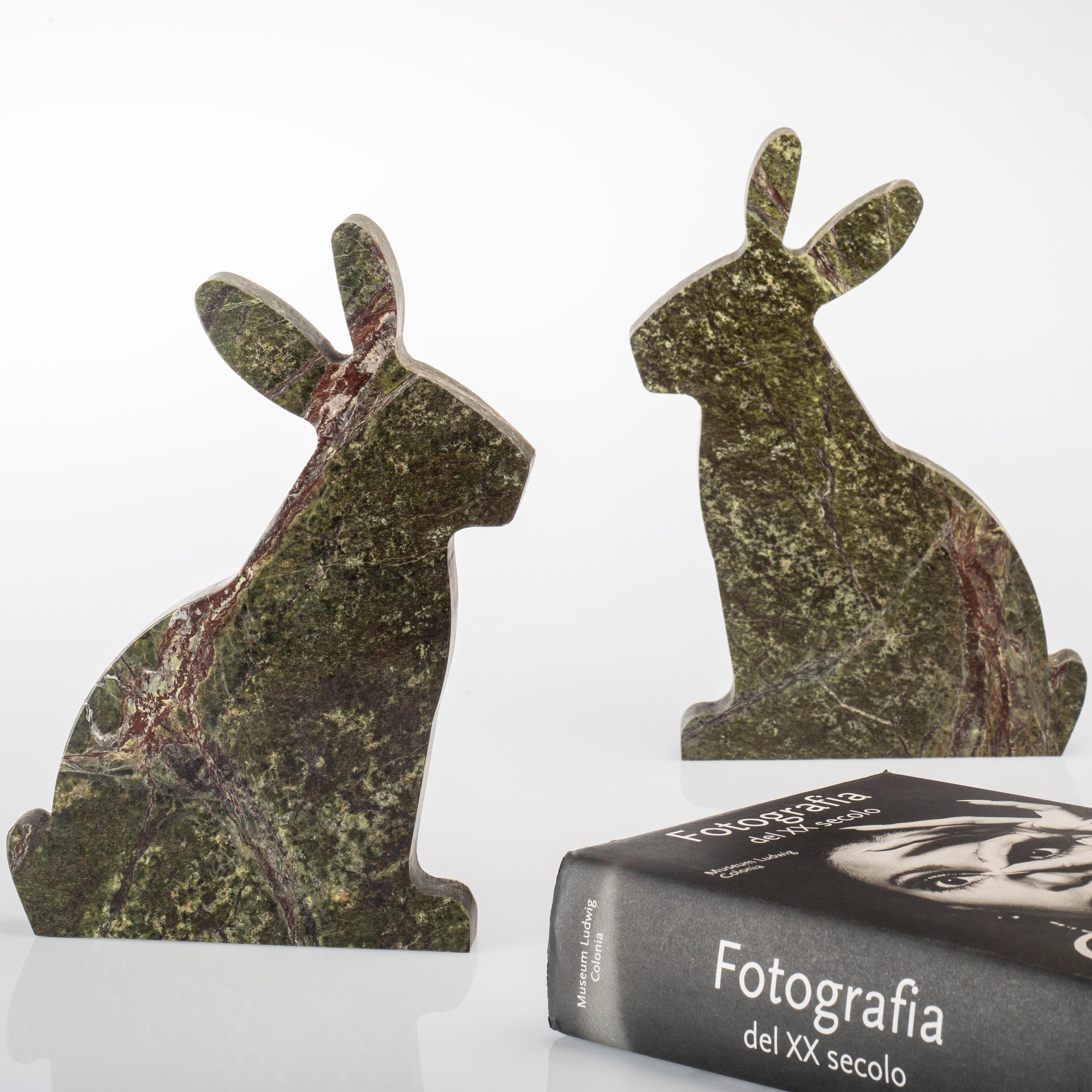 marmor Picasso Grün Buchstützen-Set 'Bunny' (Zeitgenössisch) im Angebot