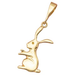Bunny - Vintage animal charm - 18 karat solid yellow gold pendant - small rabbit