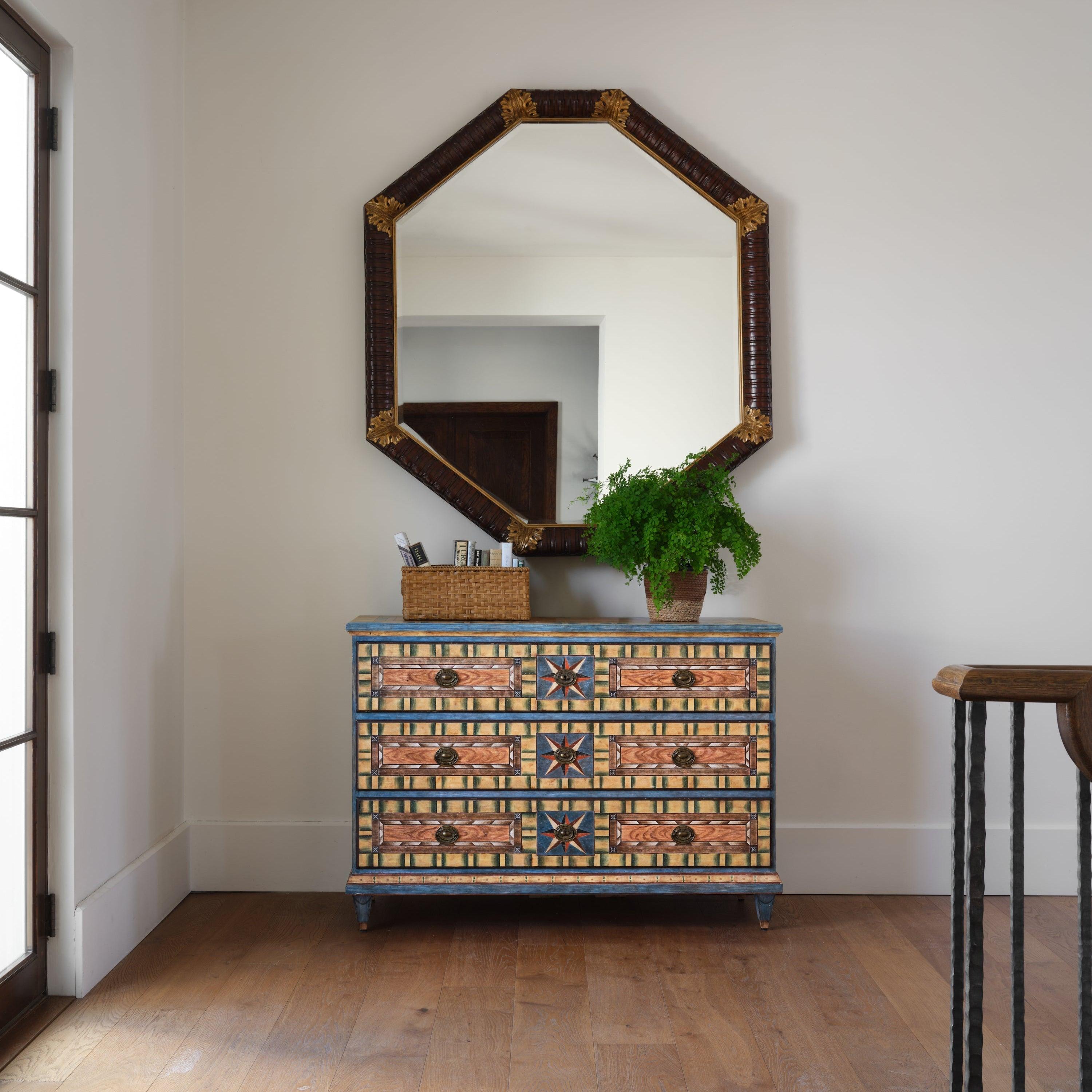 Bunny Williams Home Friedrich Handgemalte Kommode im Zustand „Neu“ im Angebot in New York, NY