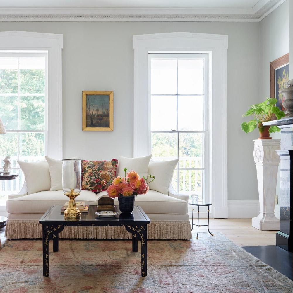Piédestal Gustave de Bunny Williams Home, blanc en vente 4