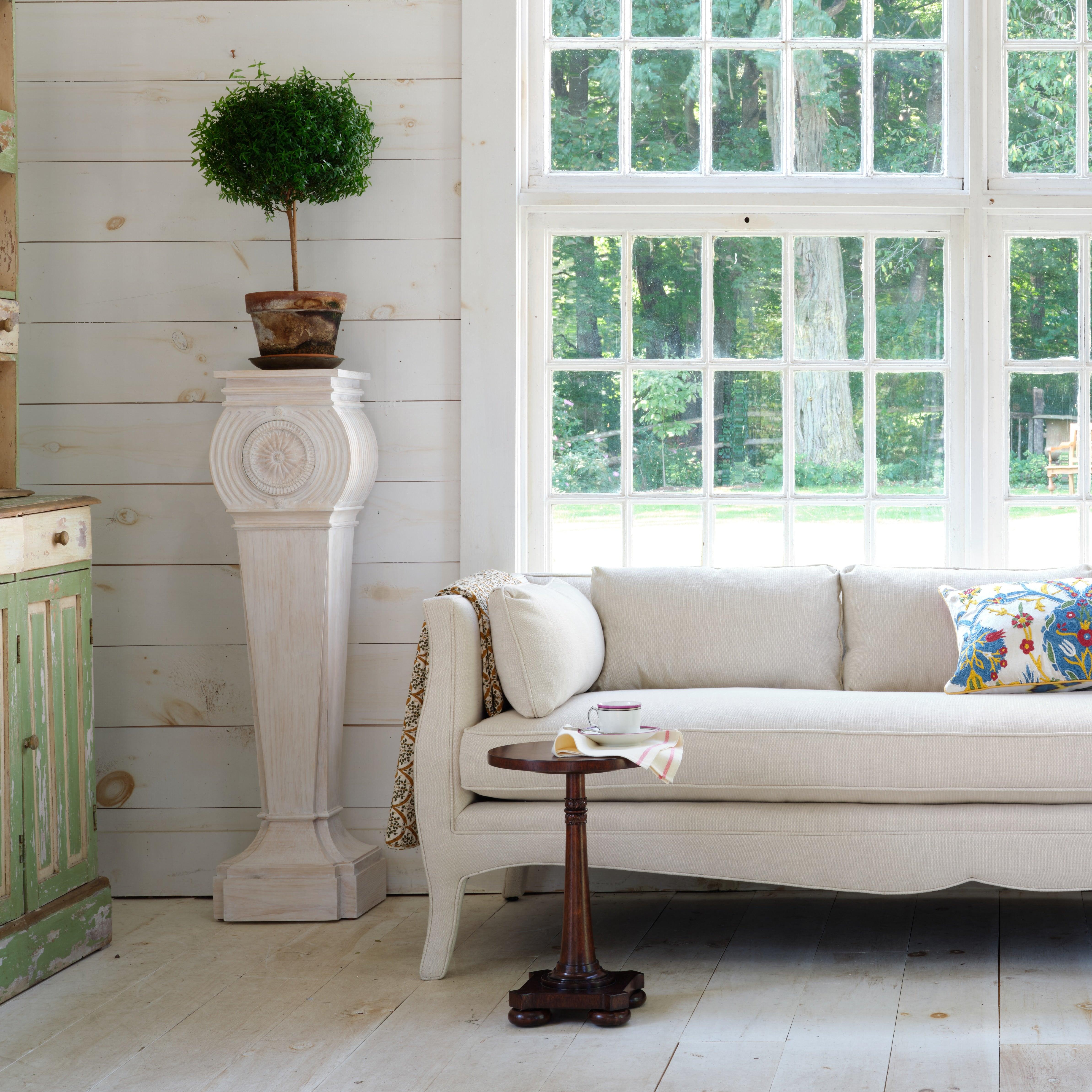 Piédestal Gustave de Bunny Williams Home, blanc en vente 3