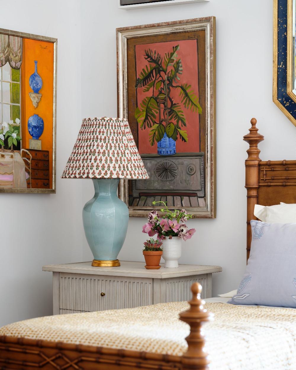 Gilt Bunny Williams Home Hive Table Lamp (Blue) For Sale