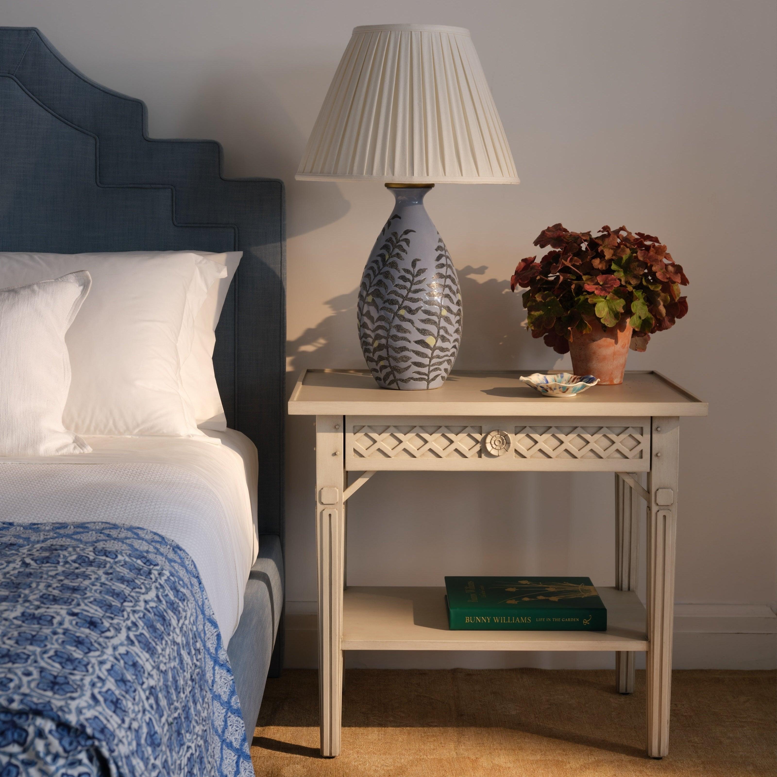 Legno Tavolino Inge di Bunny Williams Home in vendita