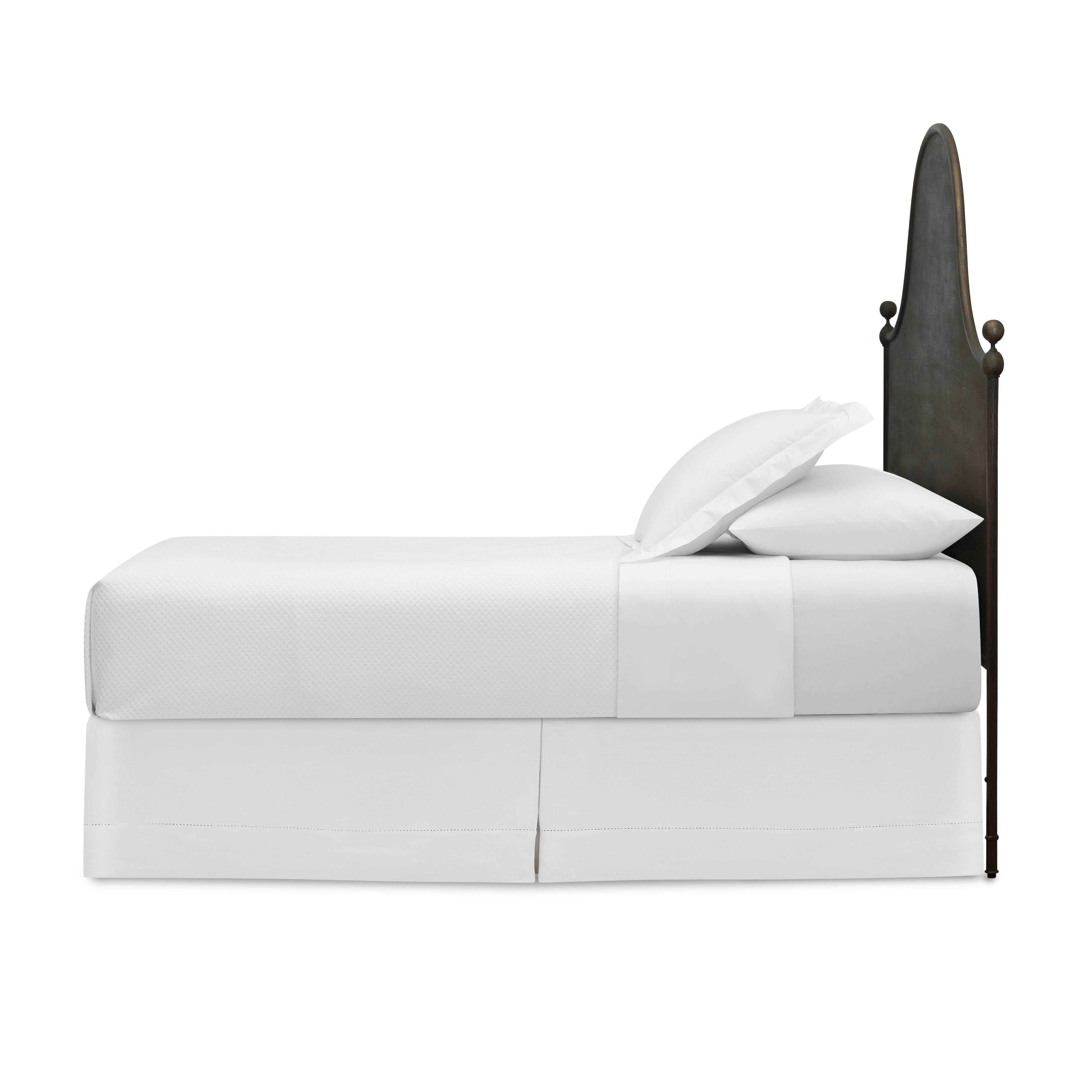 Bunny Williams Home Isadora Kopfteil, Queen (Indisch) im Angebot