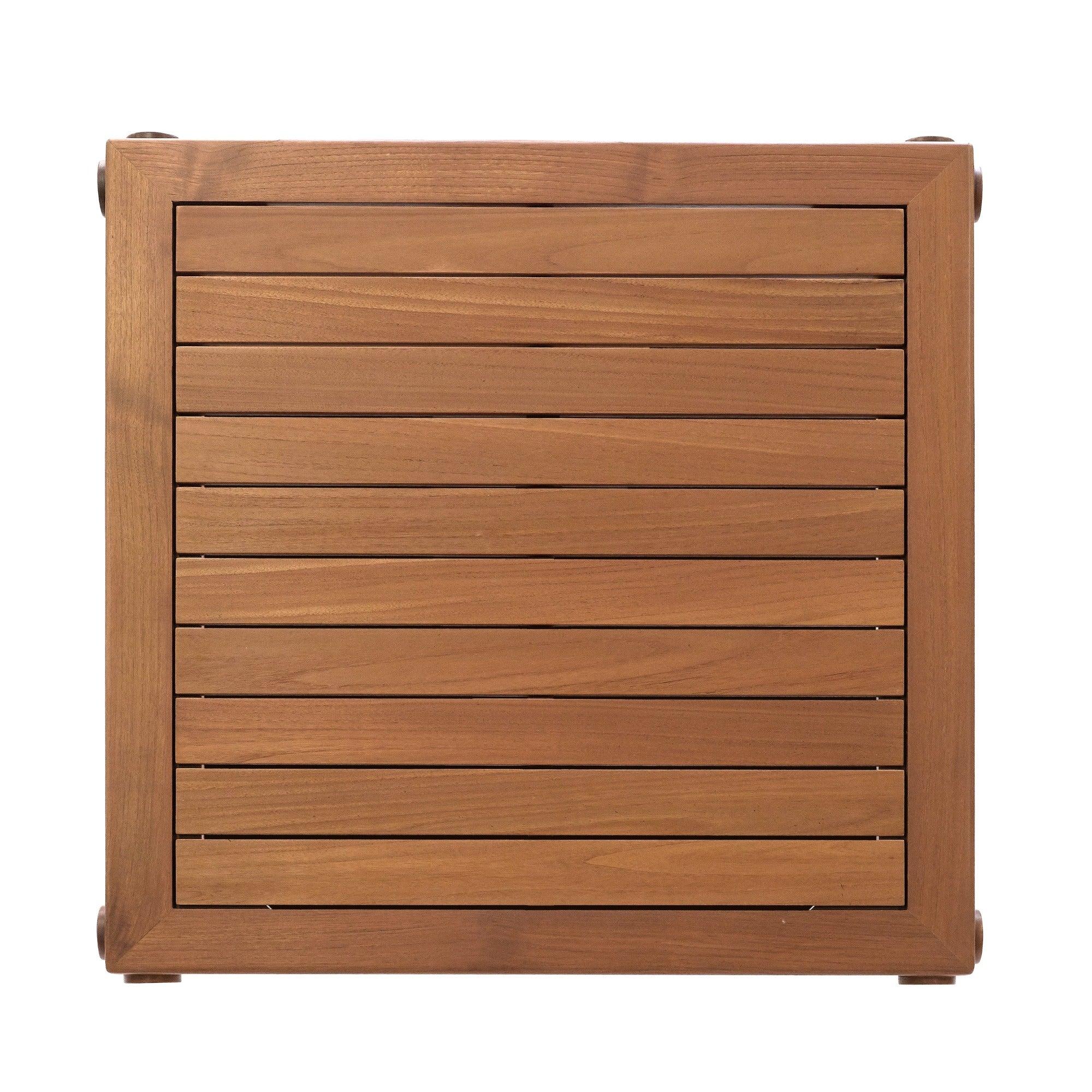 Indonesiano Tavolino da caffè in teak per esterni Medallion di Bunny Williams Home in vendita