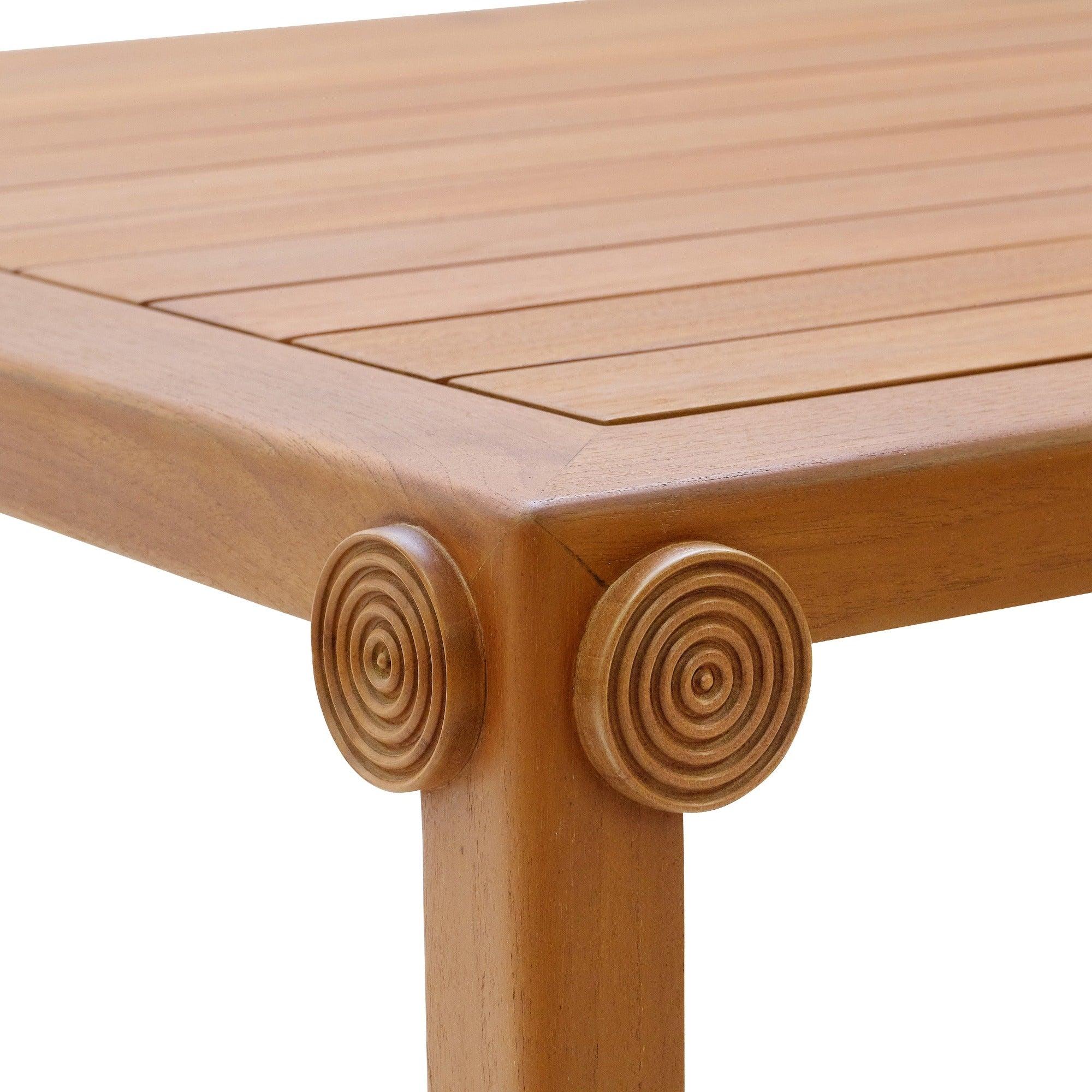 Tavolino da caffè in teak per esterni Medallion di Bunny Williams Home In condizioni Nuovo in vendita a New York, NY