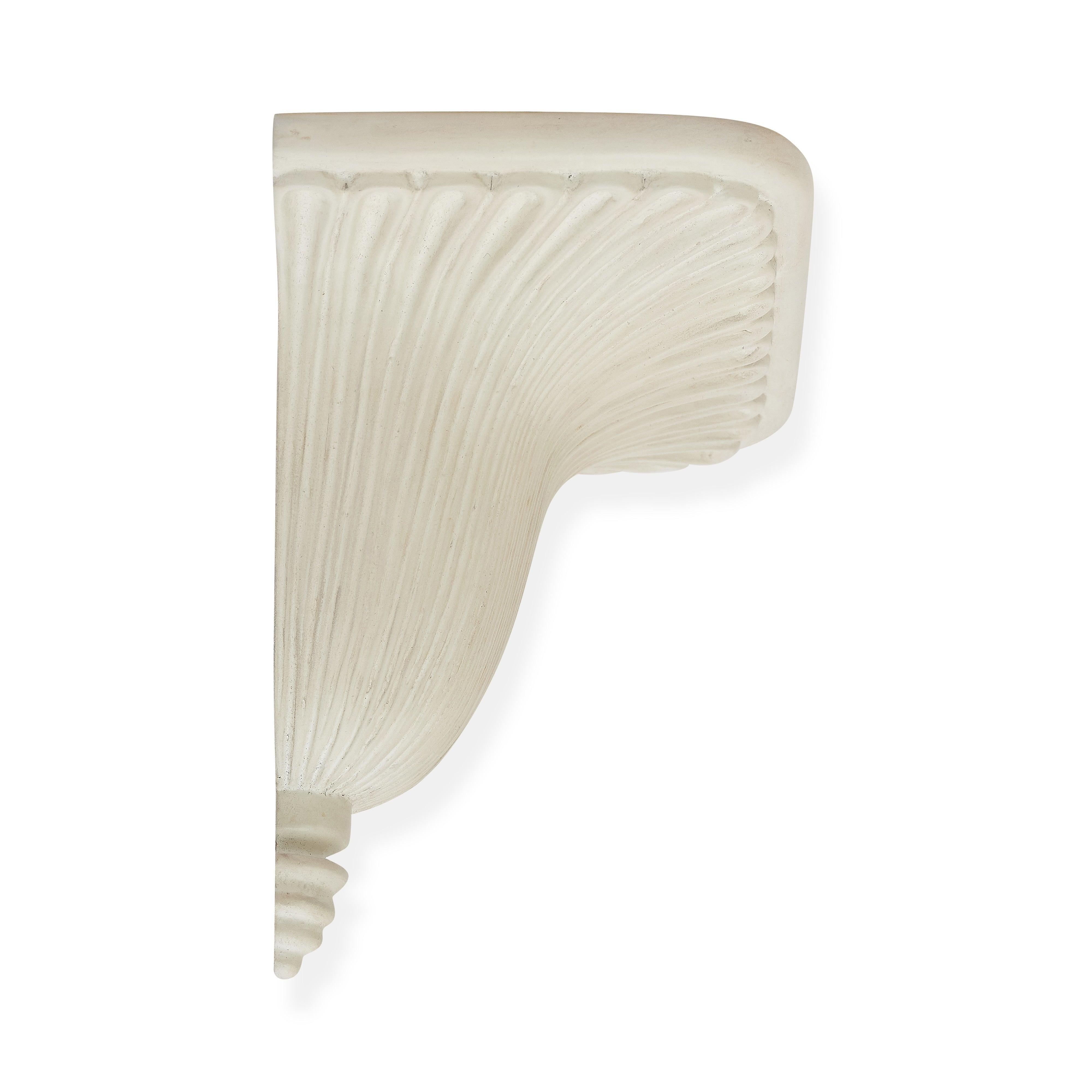 Soporte de pared Bunny Williams Home Regency (Blanco) en Nuevo estado para la venta en New York, NY