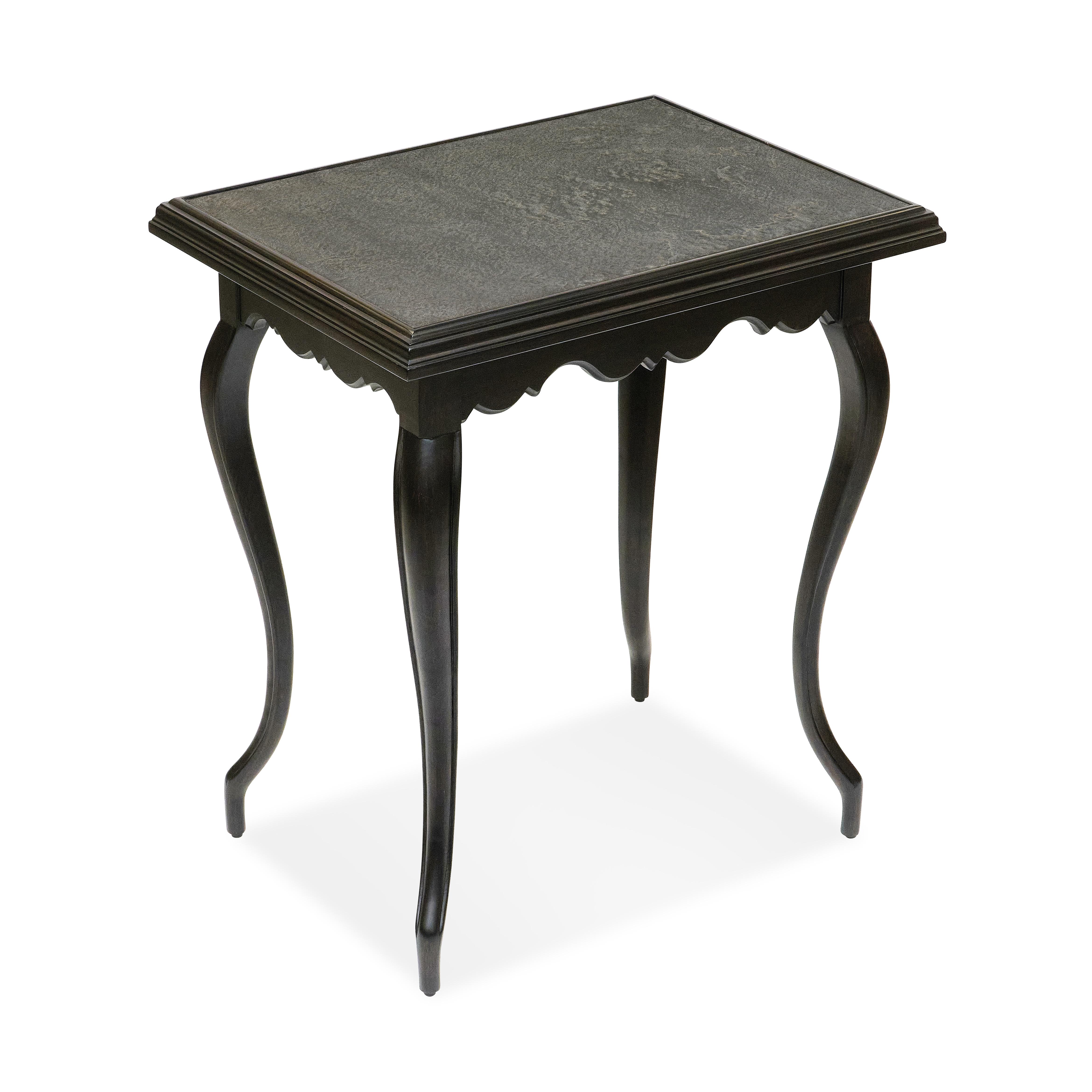 Vietnamien Table d'appoint en ardoise de Bunny Williams Home en vente