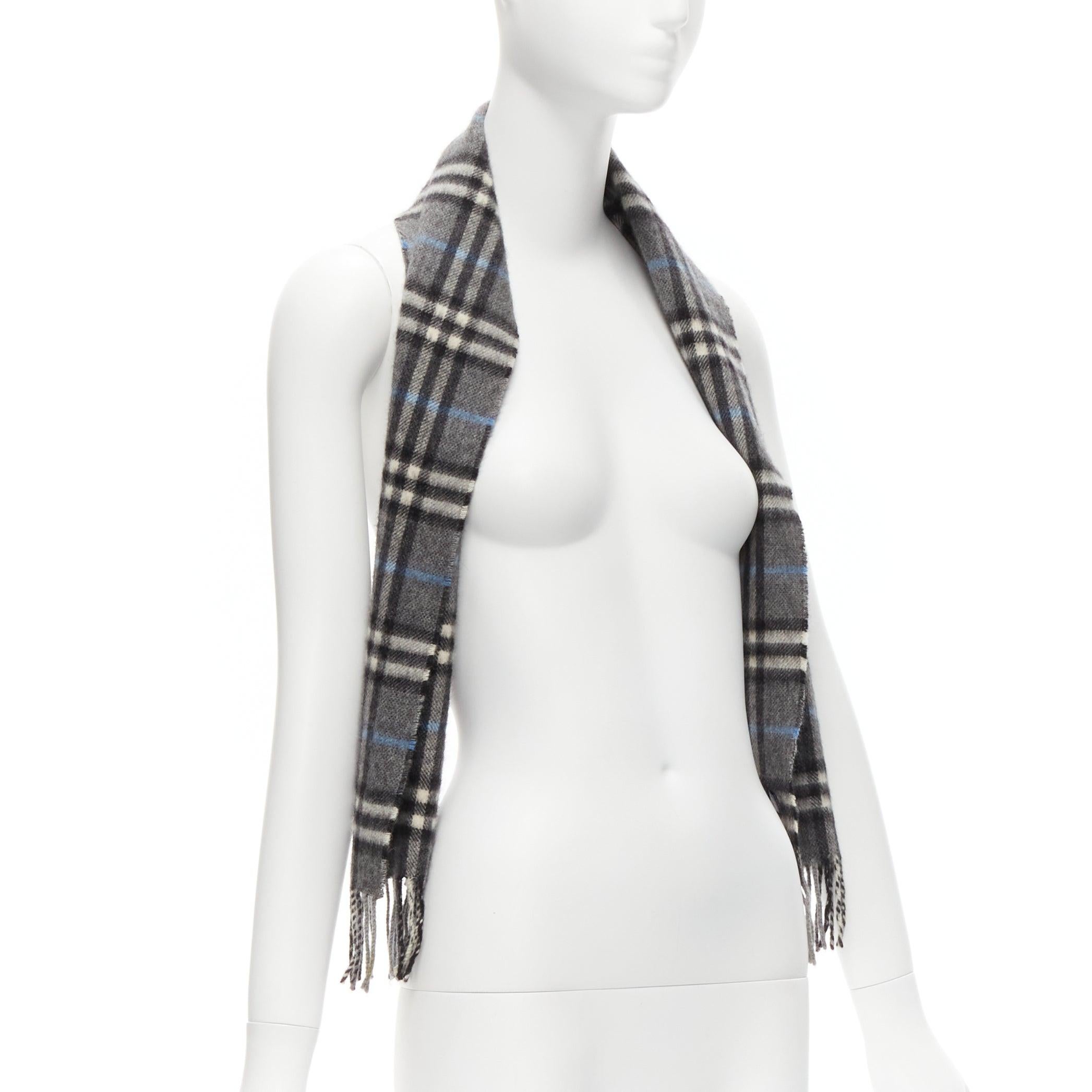 BURBERRY 100% cashmere grey blue House Check long fringe scarf In Excellent Condition In Hong Kong, NT