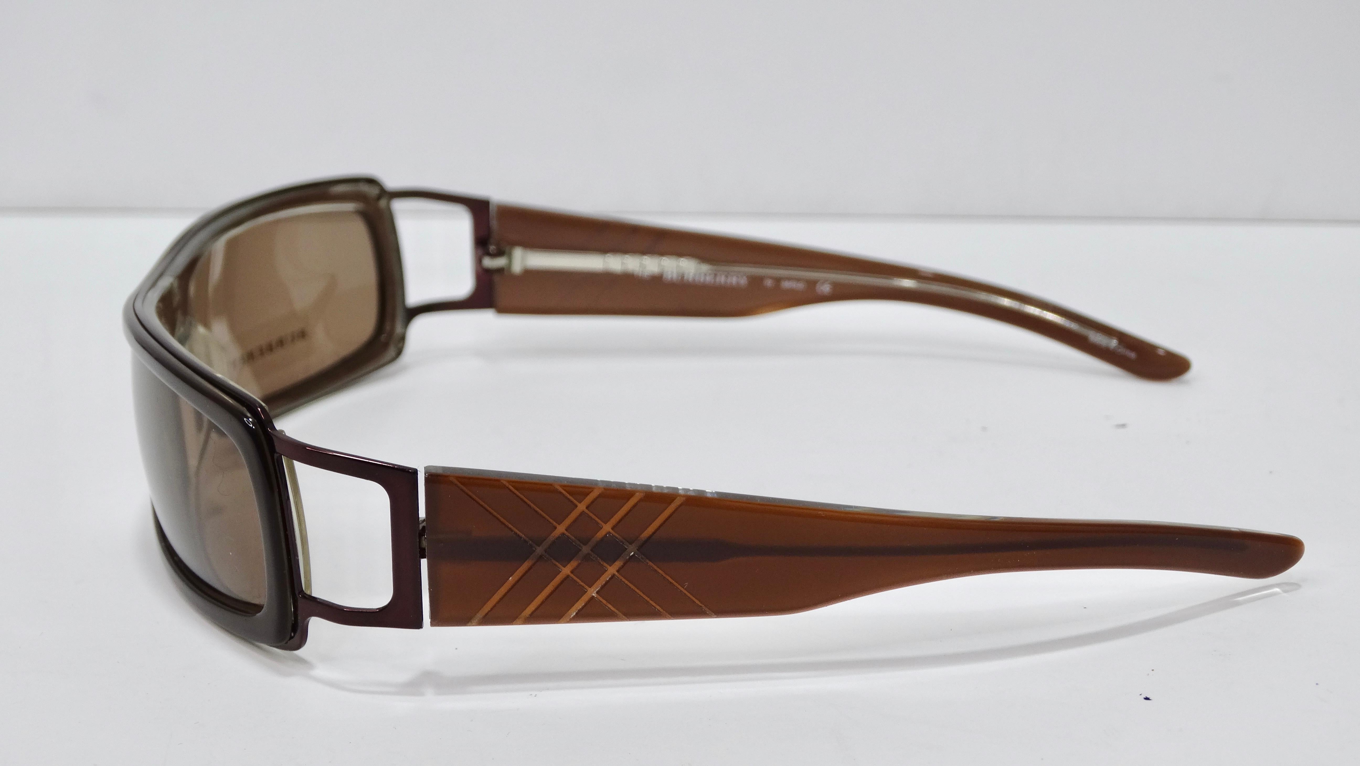Burberry 1990's Bronze Rectangular Sunglasses In Excellent Condition For Sale In Scottsdale, AZ