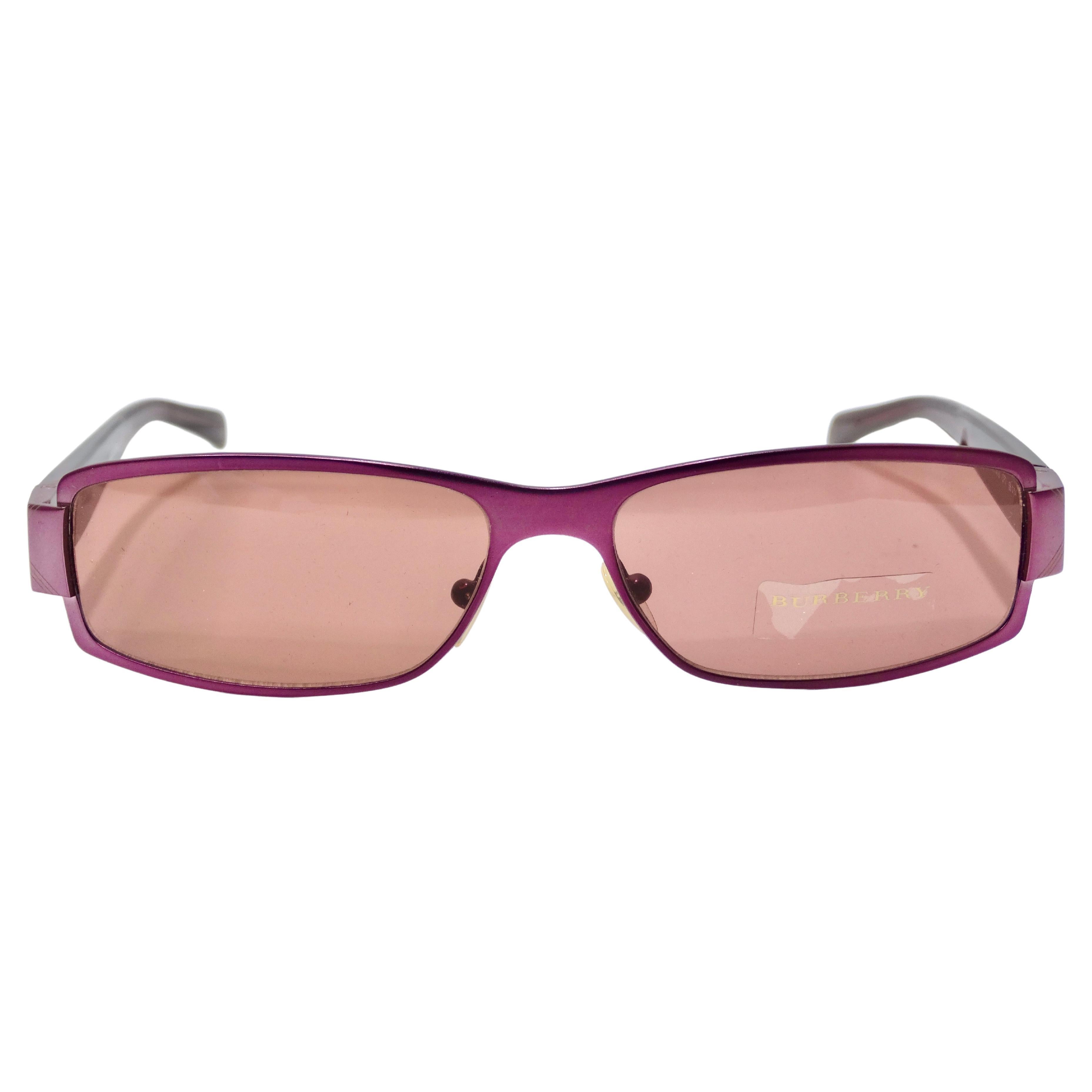 Lunettes de soleil rectangulaires roses Burberry des années 1990 en vente