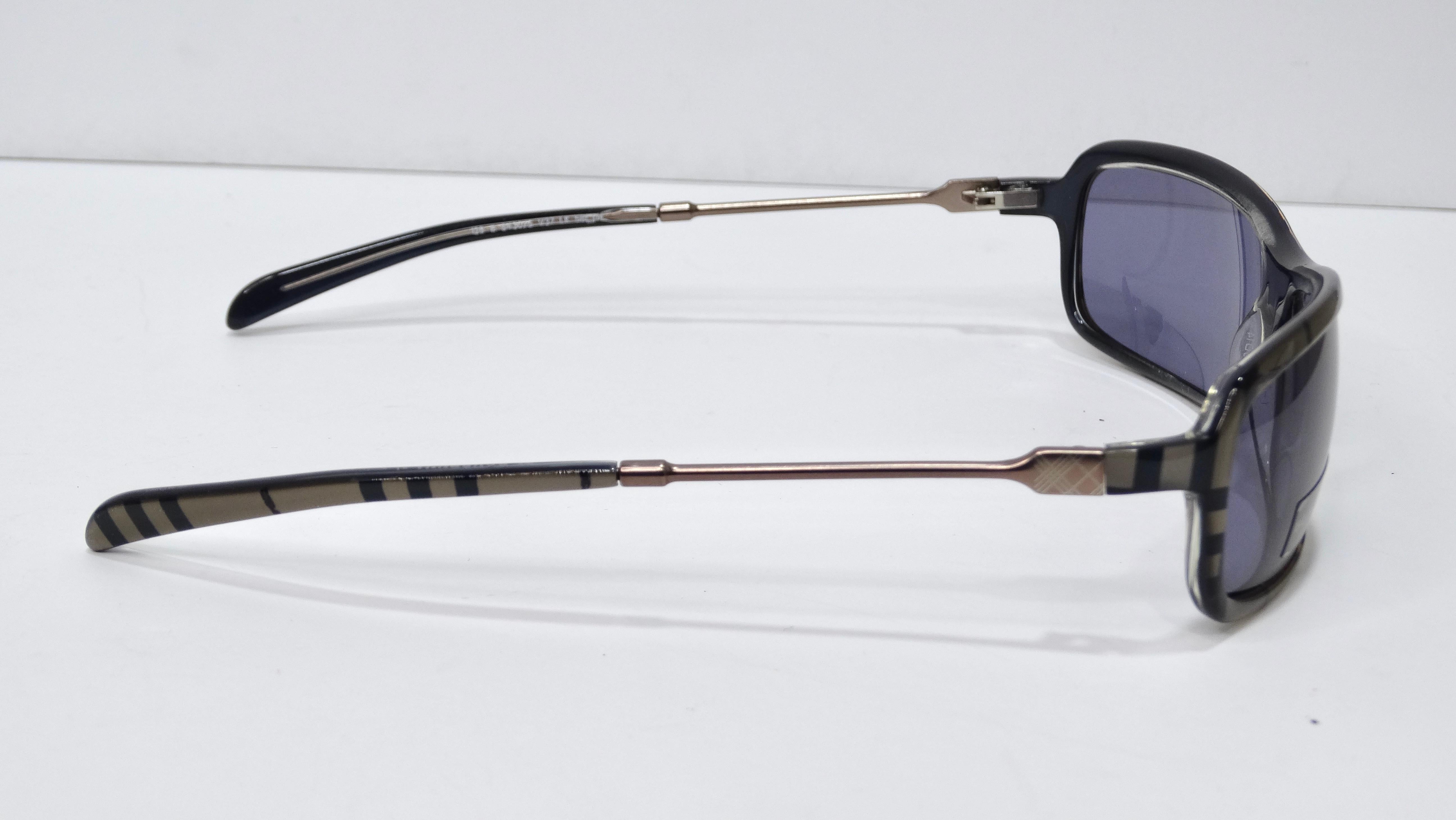 Gafas de sol Burberry estampadas rectangulares años 90 Gris en venta