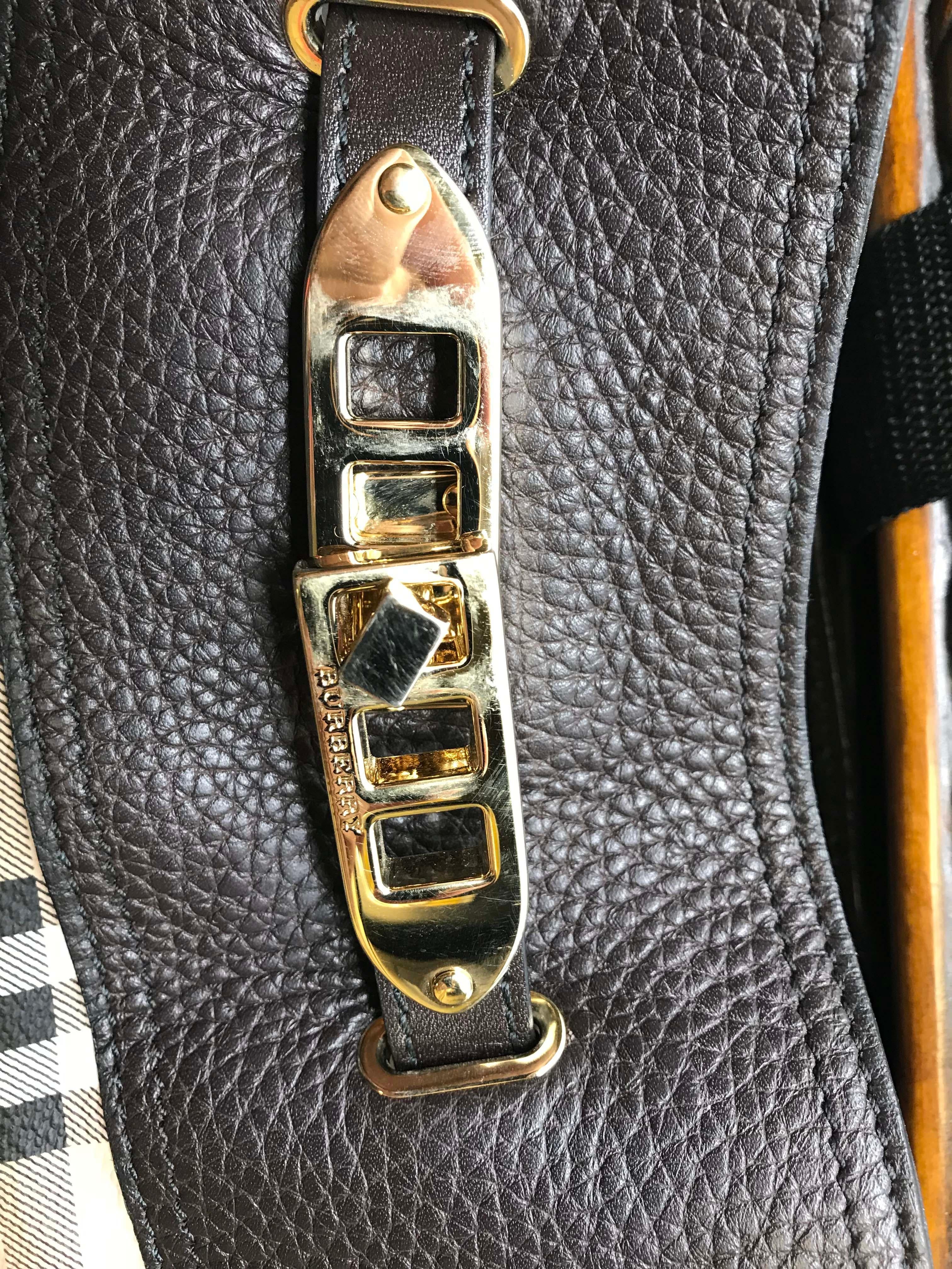 Burberry 3882406 Medium Willenmore Haymarket Check Ladies Hobo Bag 3