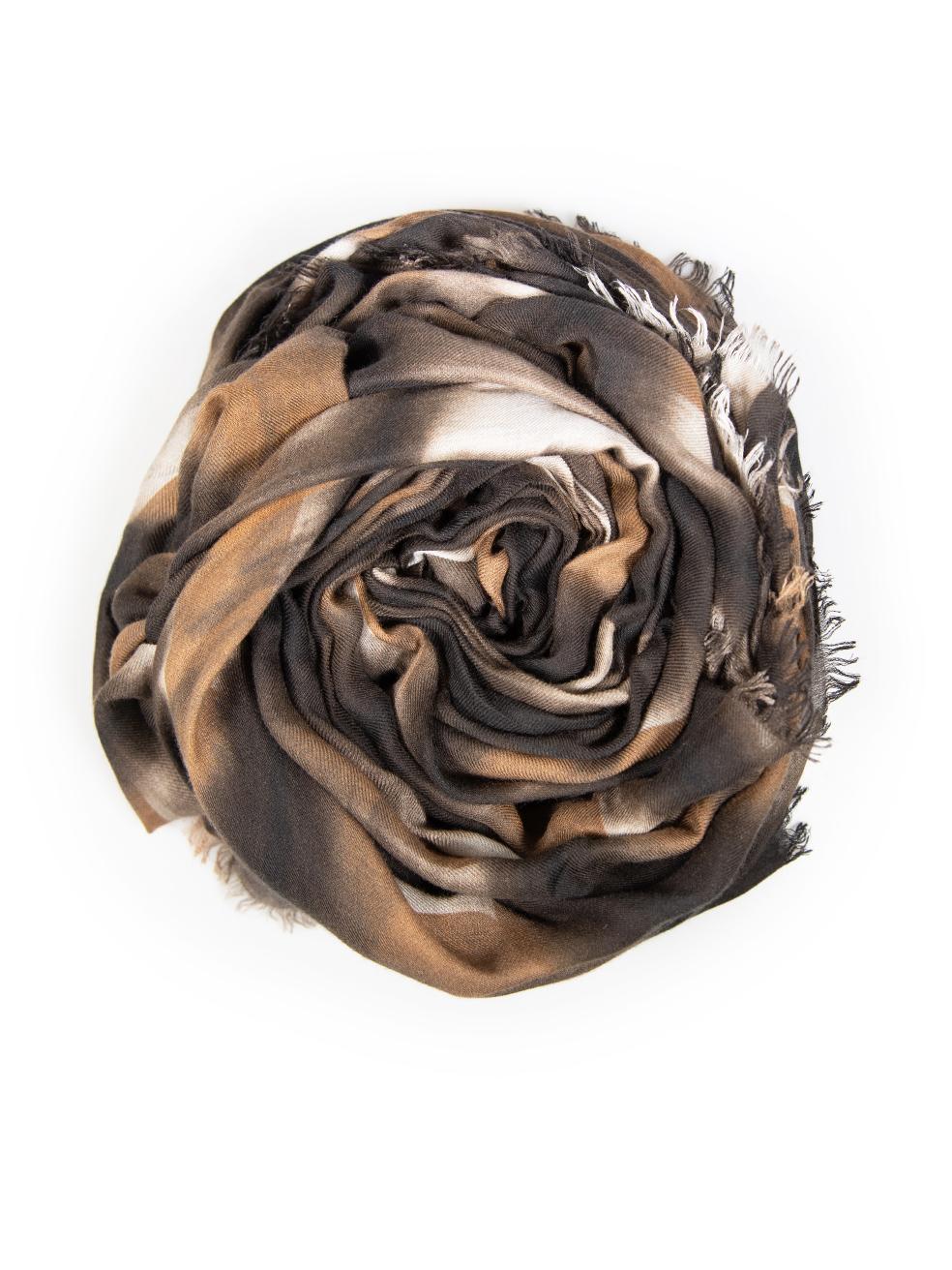 CONDITION is Very good. Minimal wear to the scarf is evident, there is a small pull to the weave on the front of the scarf of this used Burberry designer resale item.
  
  
  
  Details
  
  
  Multicolour - Brown, black, white and beige 
  
 