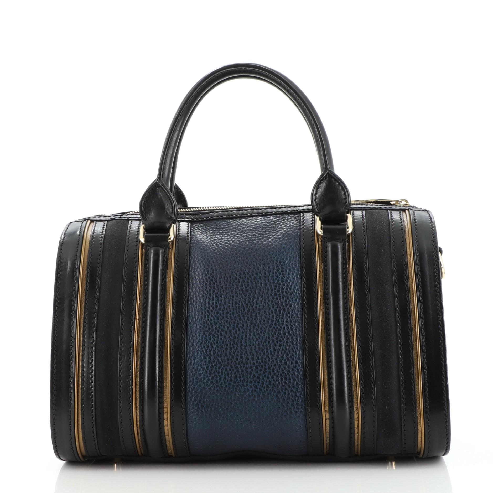 Burberry Alchester Bowlingtasche aus Leder Medium im Zustand „Gut“ in NY, NY