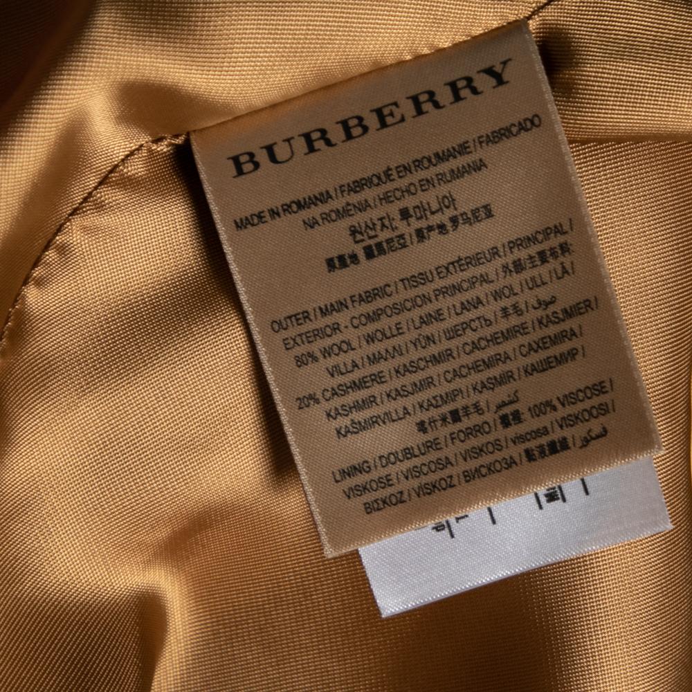 Burberry Antique Yellow Regular Chelsea and Kensington Fit Heritage Coat Warmer  In New Condition In Dubai, Al Qouz 2