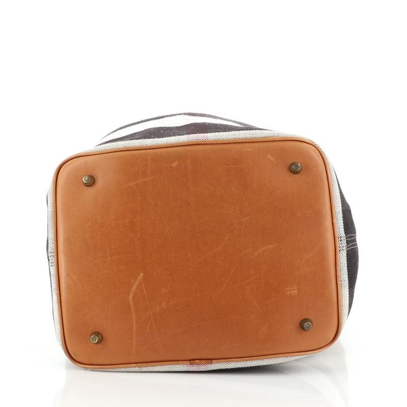 Burberry Ashby Tasche House Check Canvas Medium im Zustand „Gut“ in NY, NY