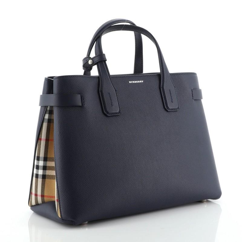 burberry the medium banner in leather and vintage check