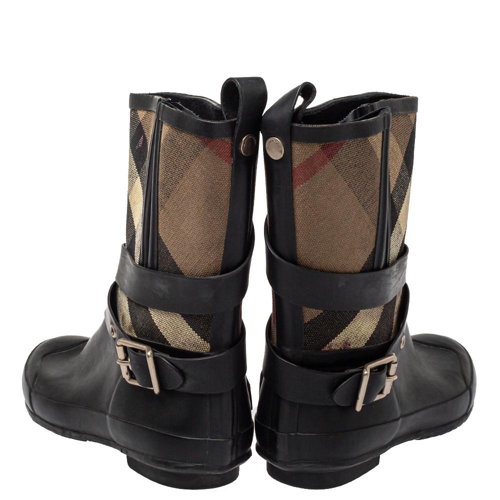 Burberry Beige/Black Check Canvas And Rubber Midcalf Boots Size 39 In Good Condition In Dubai, Al Qouz 2