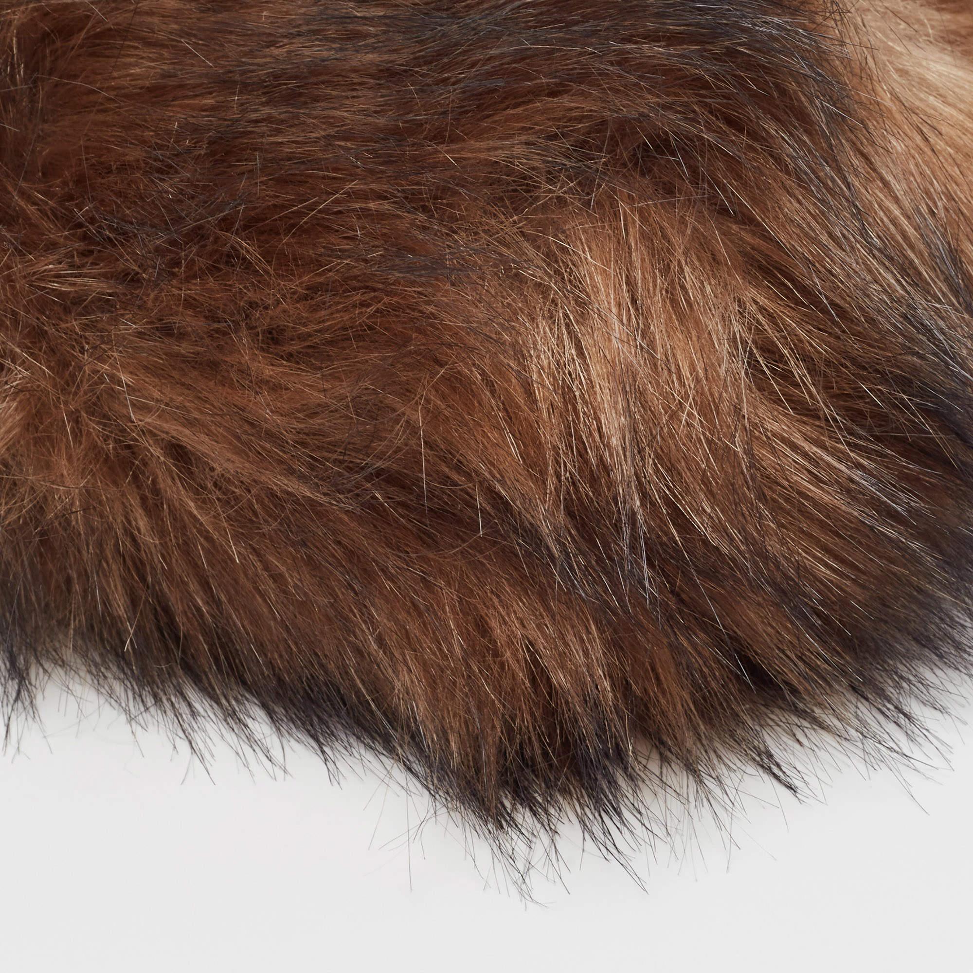 Burberry Beige/Black Faux Fur Micro Lola Tote For Sale 6