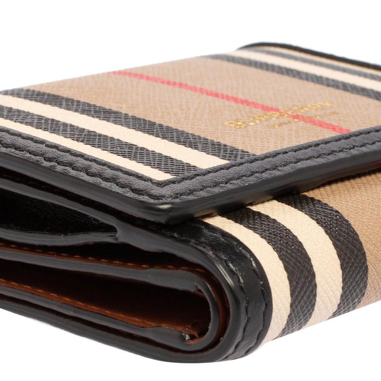 Burberry Black Leather Ludlow Folding Trifold Wallet at 1stDibs