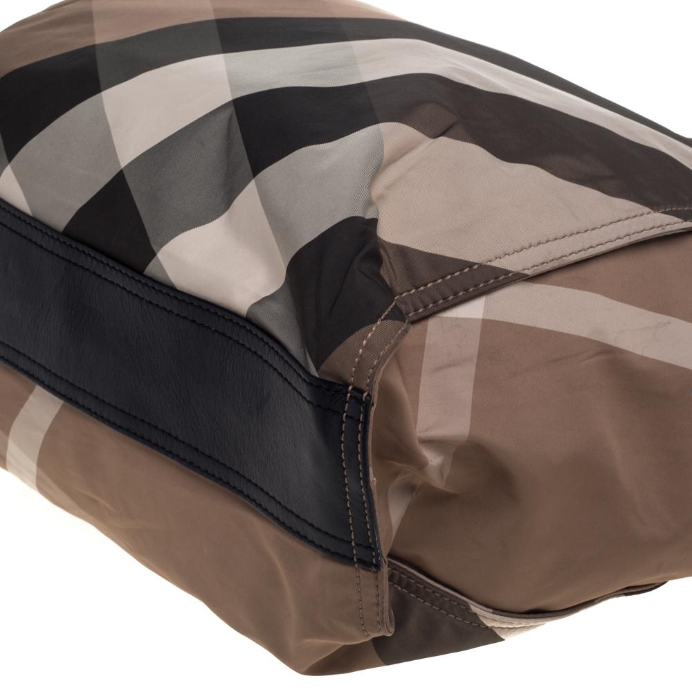 Burberry Beige/Black Nova Check Nylon and Leather Buckleigh ToteThis classy and  2