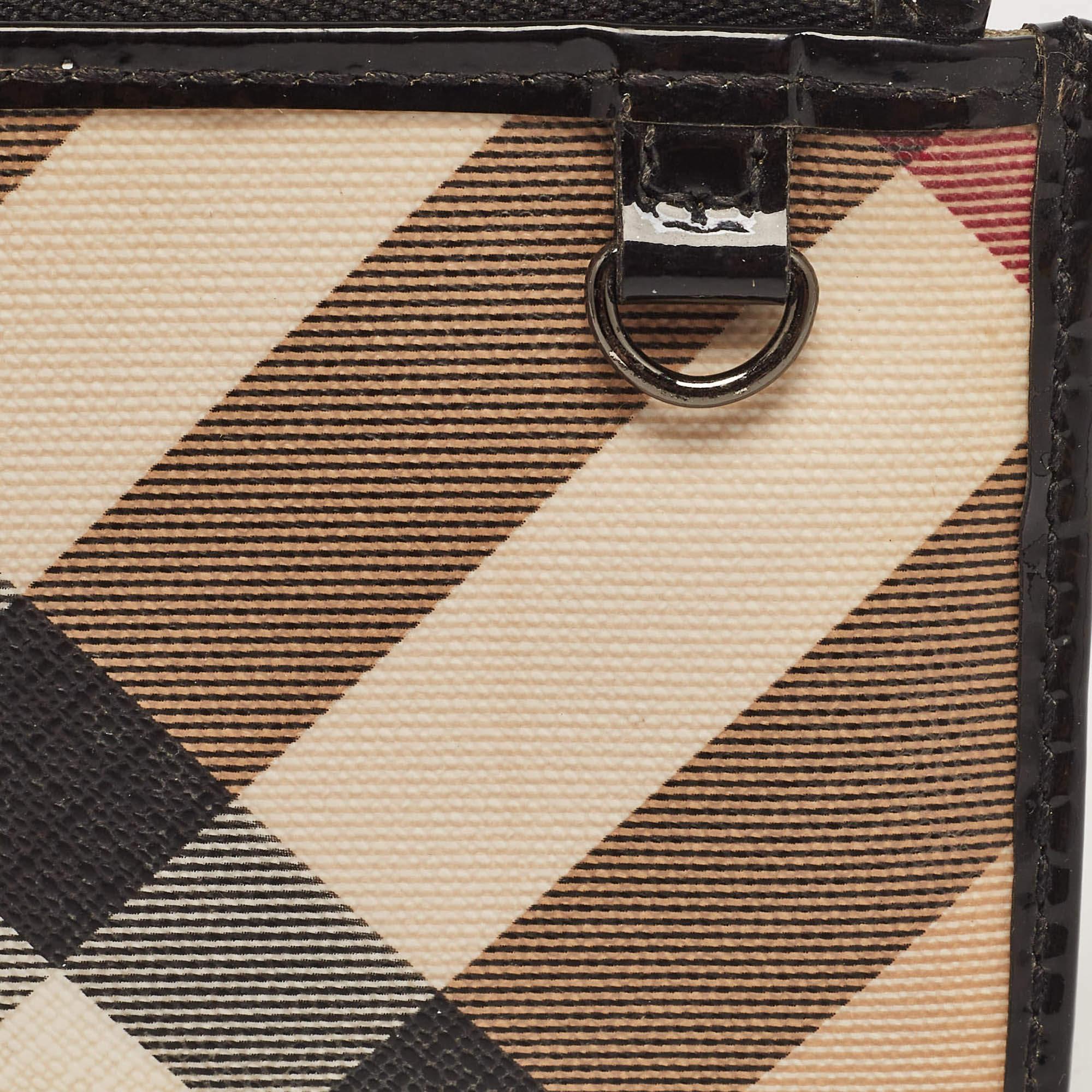 Burberry Beige/Black Nova Check PVC and Patent Leather Zip Coin Purse For Sale 1