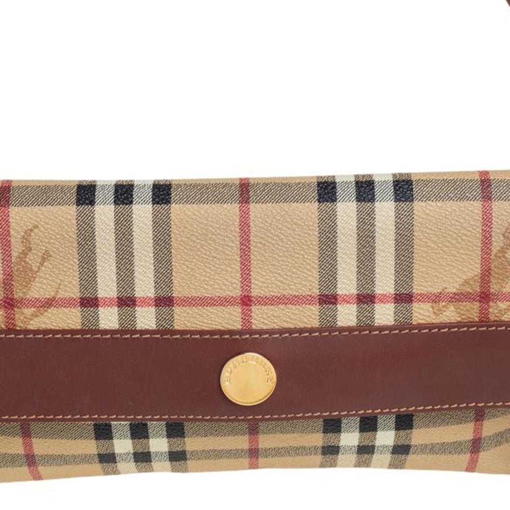 Burberry Beige/Brown Haymarket Check Coated Canvas And Leather Baguette Bag In Good Condition In Dubai, Al Qouz 2