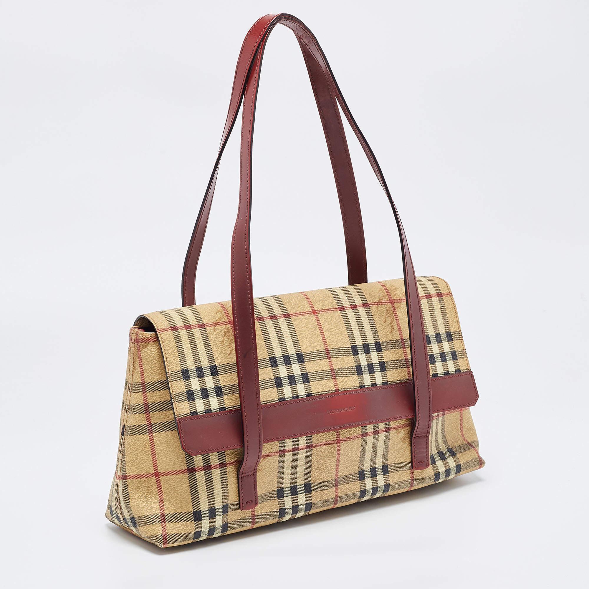 Burberry Beige/Burgundy Haymarket PVC and Leather Flap Tote In Good Condition In Dubai, Al Qouz 2