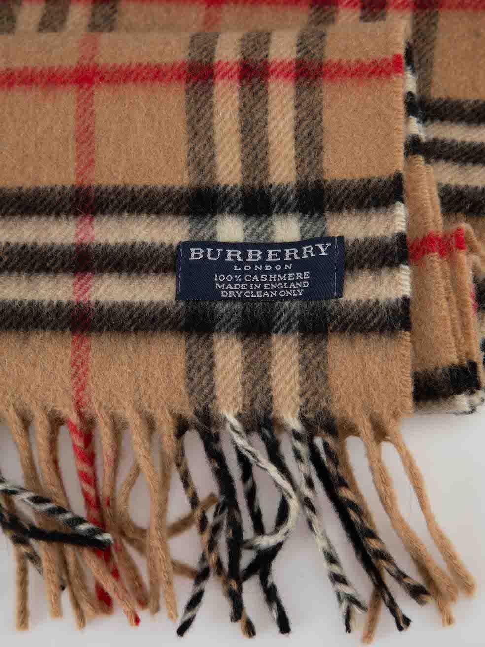 Women's Burberry Beige Cashmere Nova Check Scarf For Sale