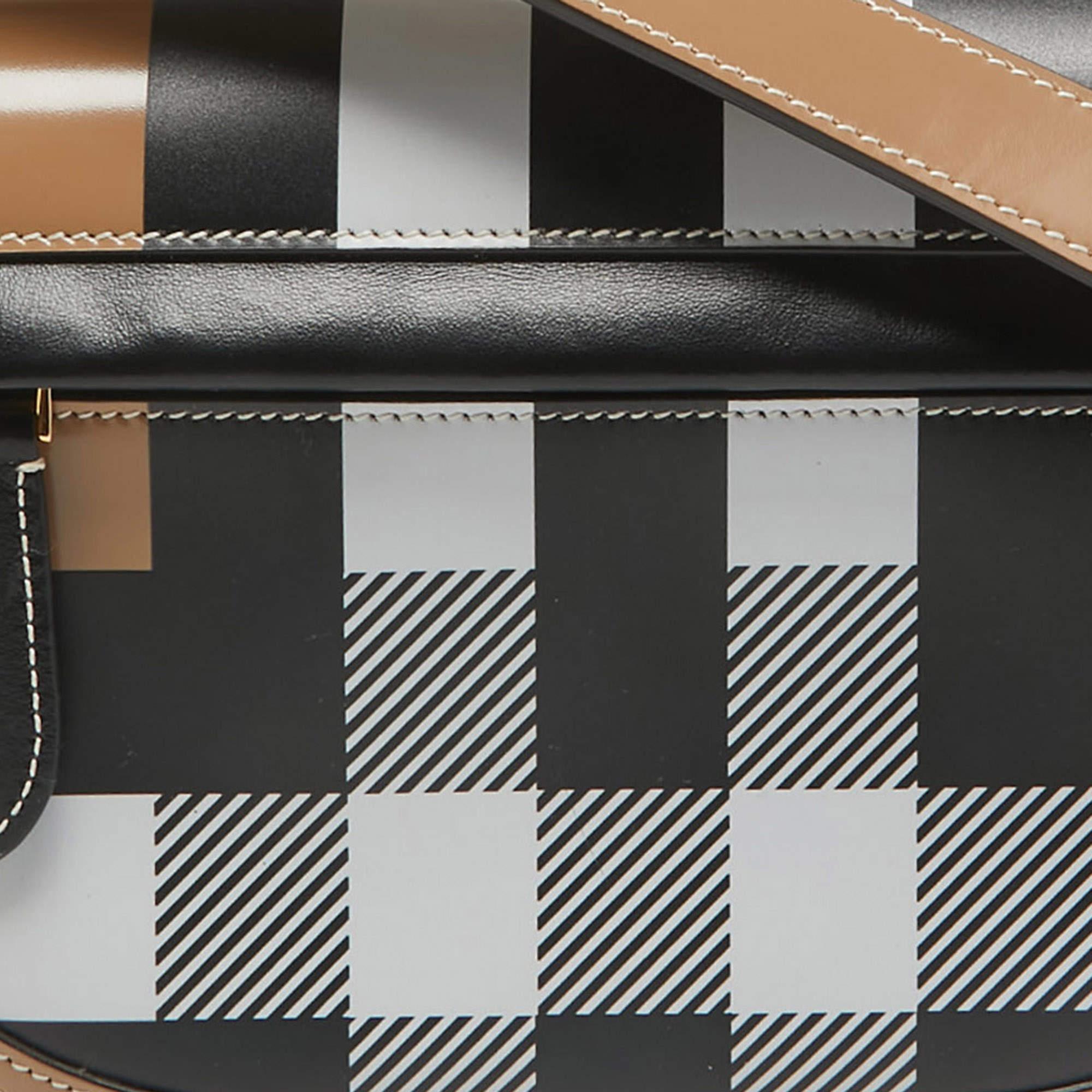 Burberry Beige Check Patent and Leather Small Olympia Shoulder Bag For Sale 2